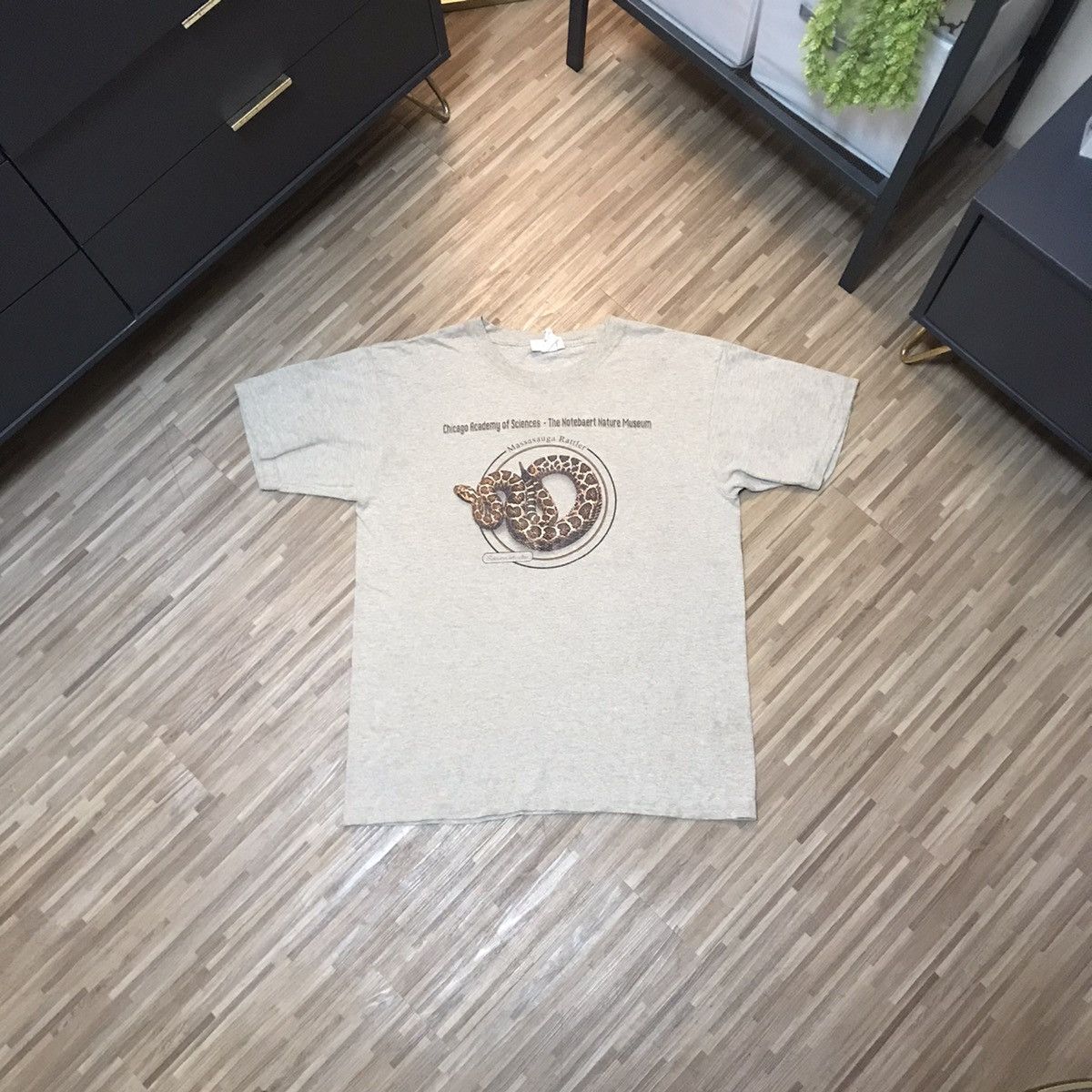 Vintage VINTAGE Y2K MASSASAUGA RATTLER SNAKE SISTRURUS CATENATUS TEE Size US L / EU 52-54 / 3 - 1 Thumbnail