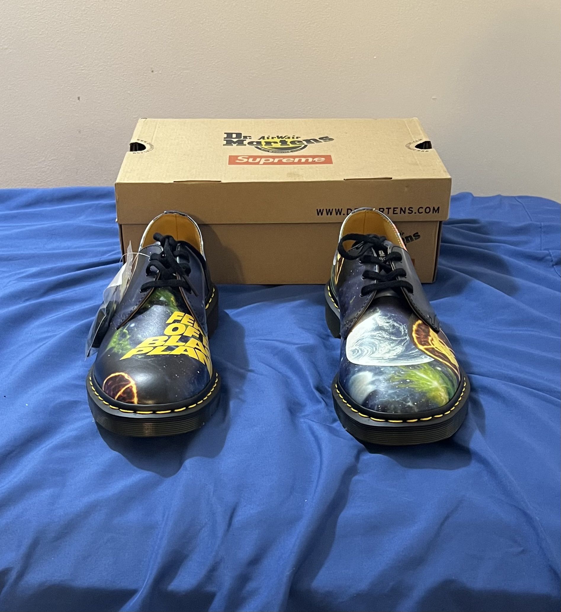 Dr. Martens × Supreme Dr. Martens Fear of a Black Planet Low-Top Oxford Size US 10.5 / EU 43-44 - 4 Thumbnail