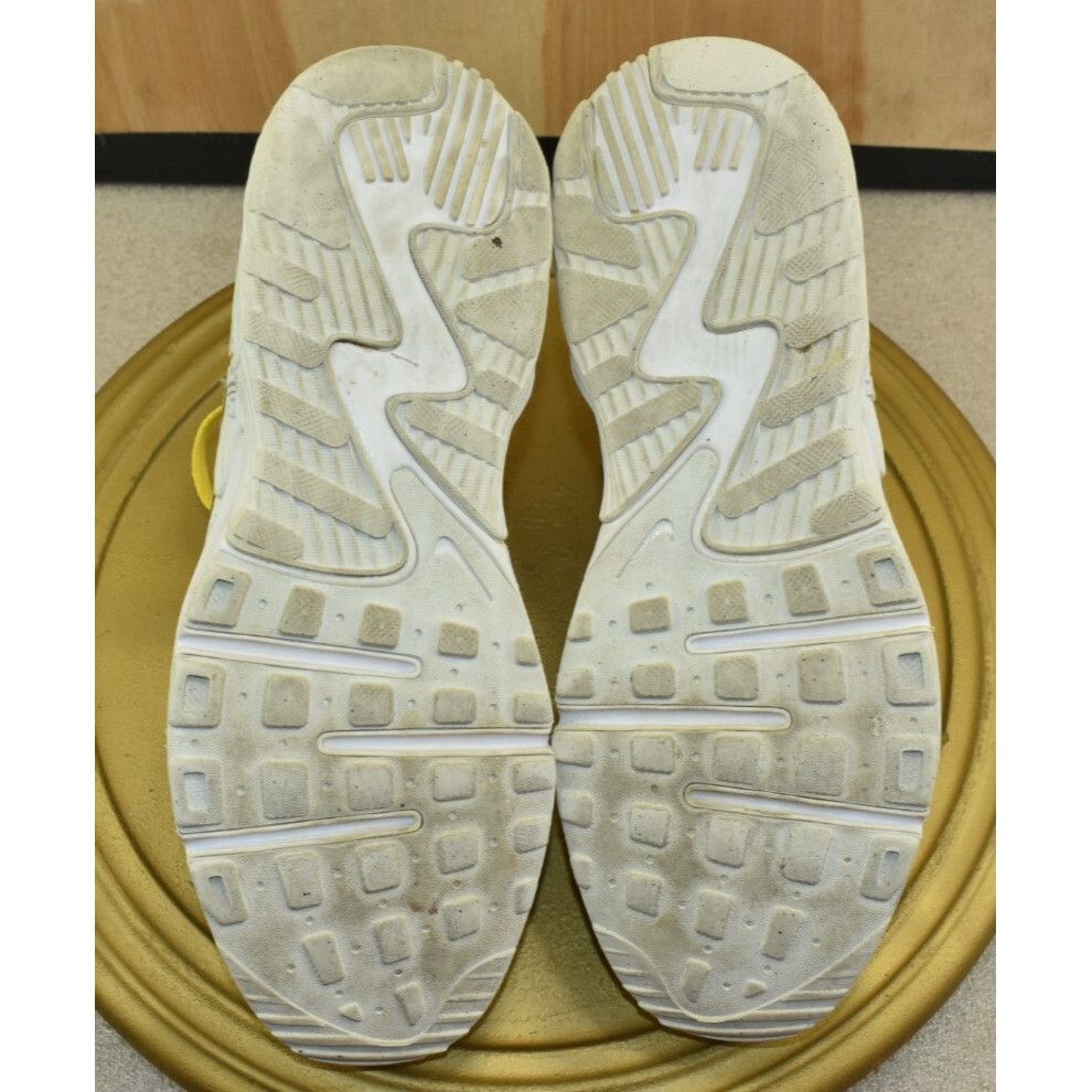 Nike Nike Air Max Excee Womens Shoes Size 8.5 White Athletic Runn Size US 8.5 / IT 38.5 - 8 Thumbnail