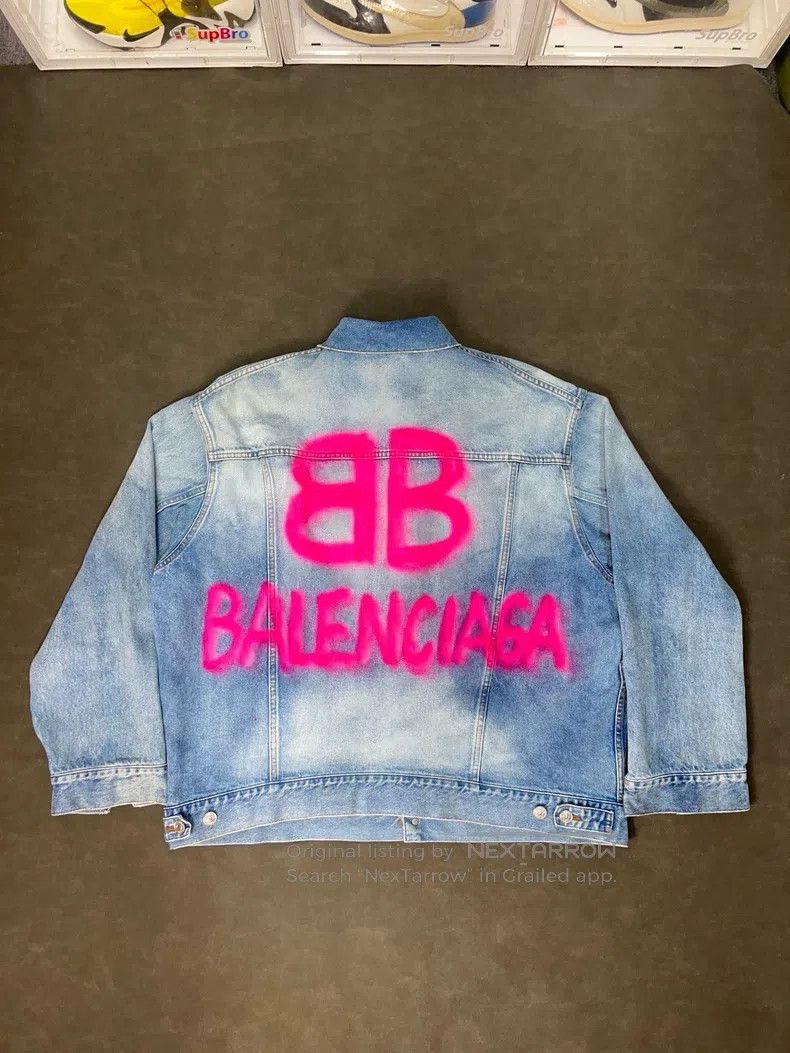Balenciaga Balenciaga Spray Paint Effect Logo Printed Collared Long S Size US M / EU 48-50 / 2 - 2 Thumbnail