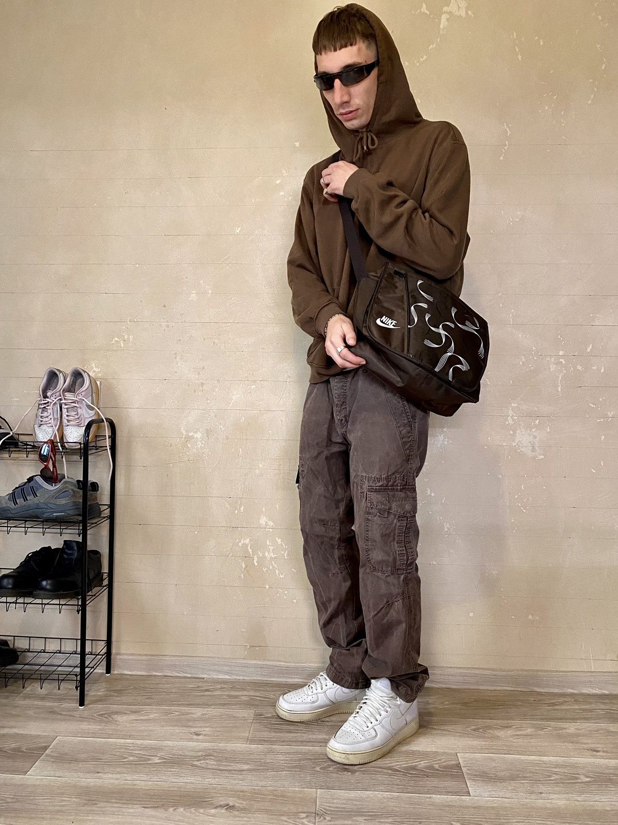 Nike Vintage Gorpcore Nike messenger sling pocket grailsale 🔥 bag Size ONE SIZE - 8 Thumbnail