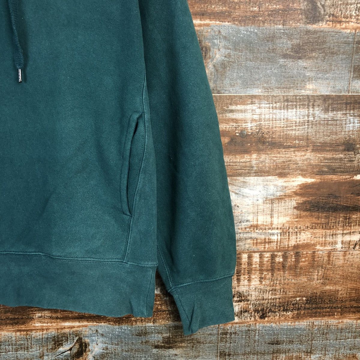 Japanese Brand Uniqlo japan vintage plain Green Hoodie sweatshirt #A2308 Size US S / EU 44-46 / 1 - 8 Thumbnail