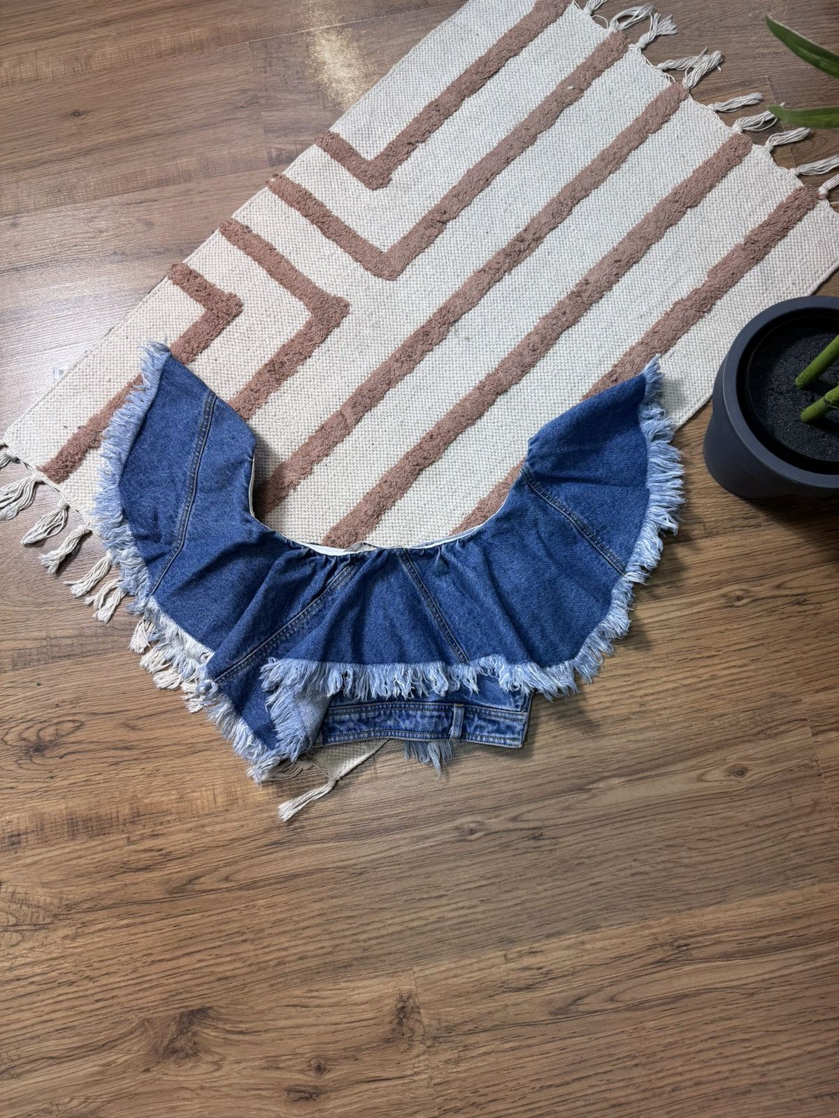 Philosophy di Lorenzo Serafini VINTAGE PHILOSOPHY DI LORENZO SERAFINI RUSHES DENIM CROP TOP Size XS / US 0-2 / IT 36-38 - 3 Thumbnail