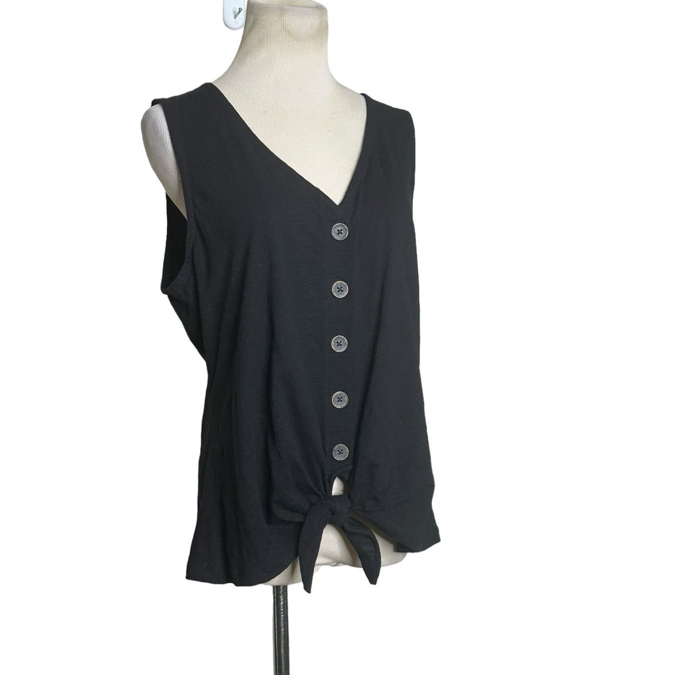 Sanctuary Sanctuary Black Buttoned Sleeveless Knit Top Size XL Size XL / US 12-14 / IT 48-50 - 10 Thumbnail