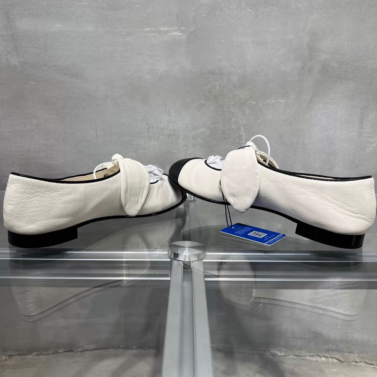 Chanel Chanel 25C Rabbit Ear Mary Jane Shoes Size 38 Size US 7.5 / IT 37.5 - 5 Thumbnail