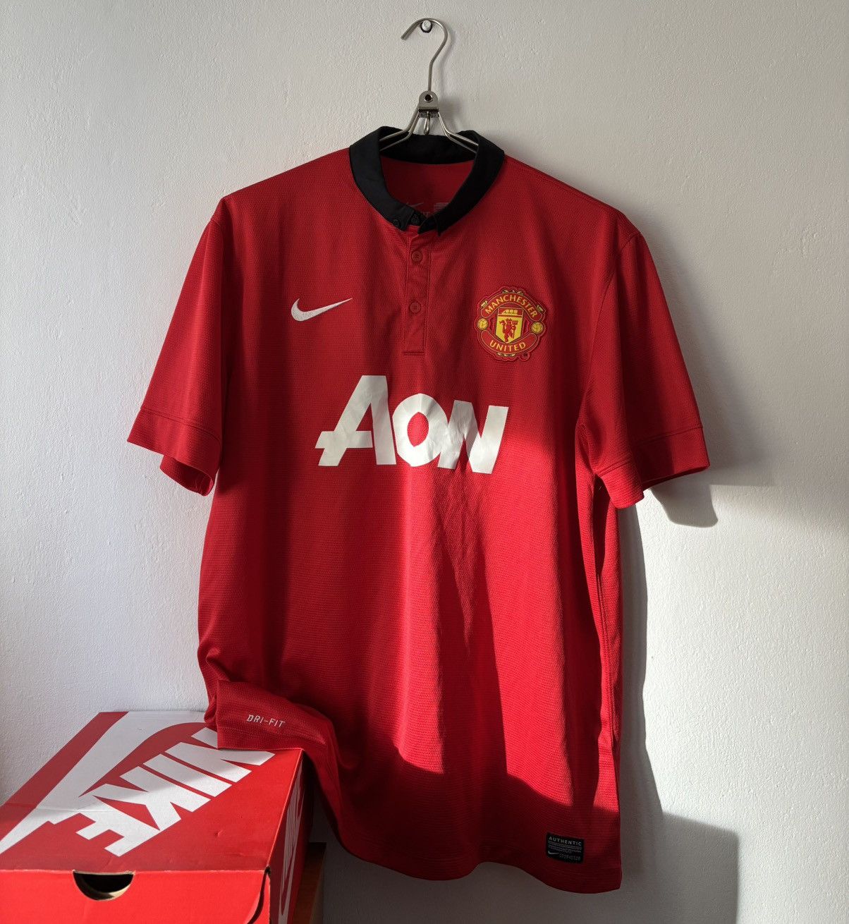 Nike Vintage Jersey Manchester United Nike AON Size US XL / EU 56 / 4 - 1 Thumbnail