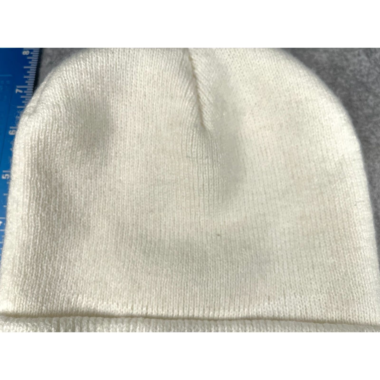Vintage Light Rise Lost Beanie Toque Adult One Size White Knit 100% Acrylic Cuff Ski Beanie Unbranded Unisex Adults Hat Mens Womens Boys Girls Size ONE SIZE - 3 Thumbnail