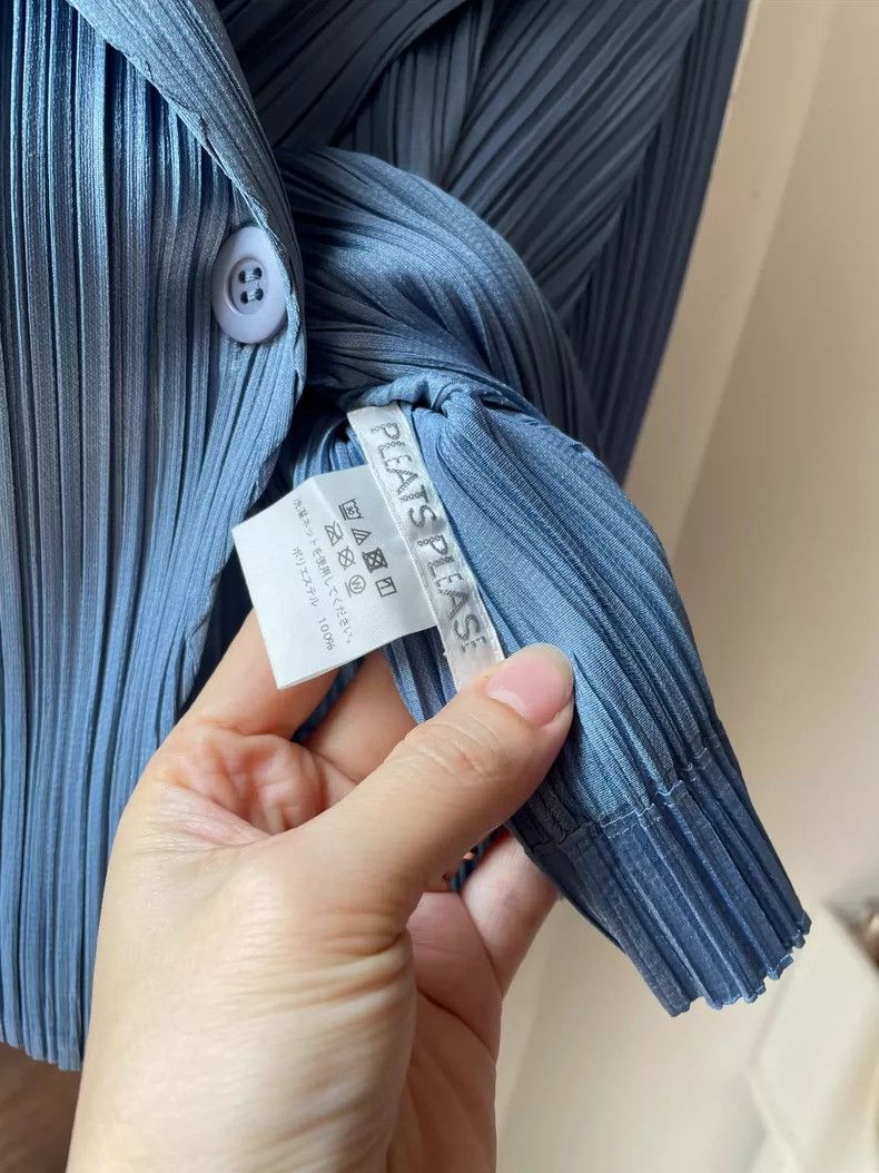 Issey Miyake Issey Miyake size:3 Blue pleated coat Size XS / US 0-2 / IT 36-38 - 5 Thumbnail