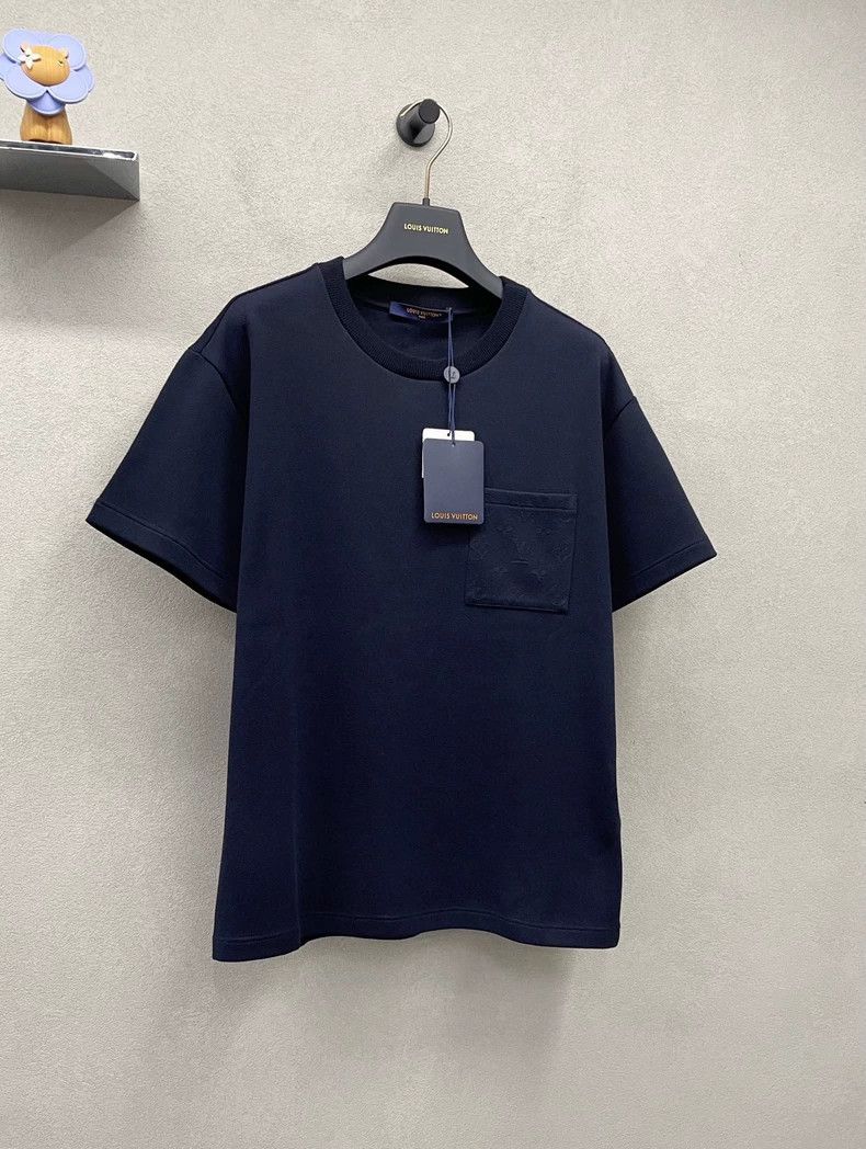 Louis Vuitton Louis Vuitton Navy blue pocket short sleeves Size US S / EU 44-46 / 1 - 3 Thumbnail