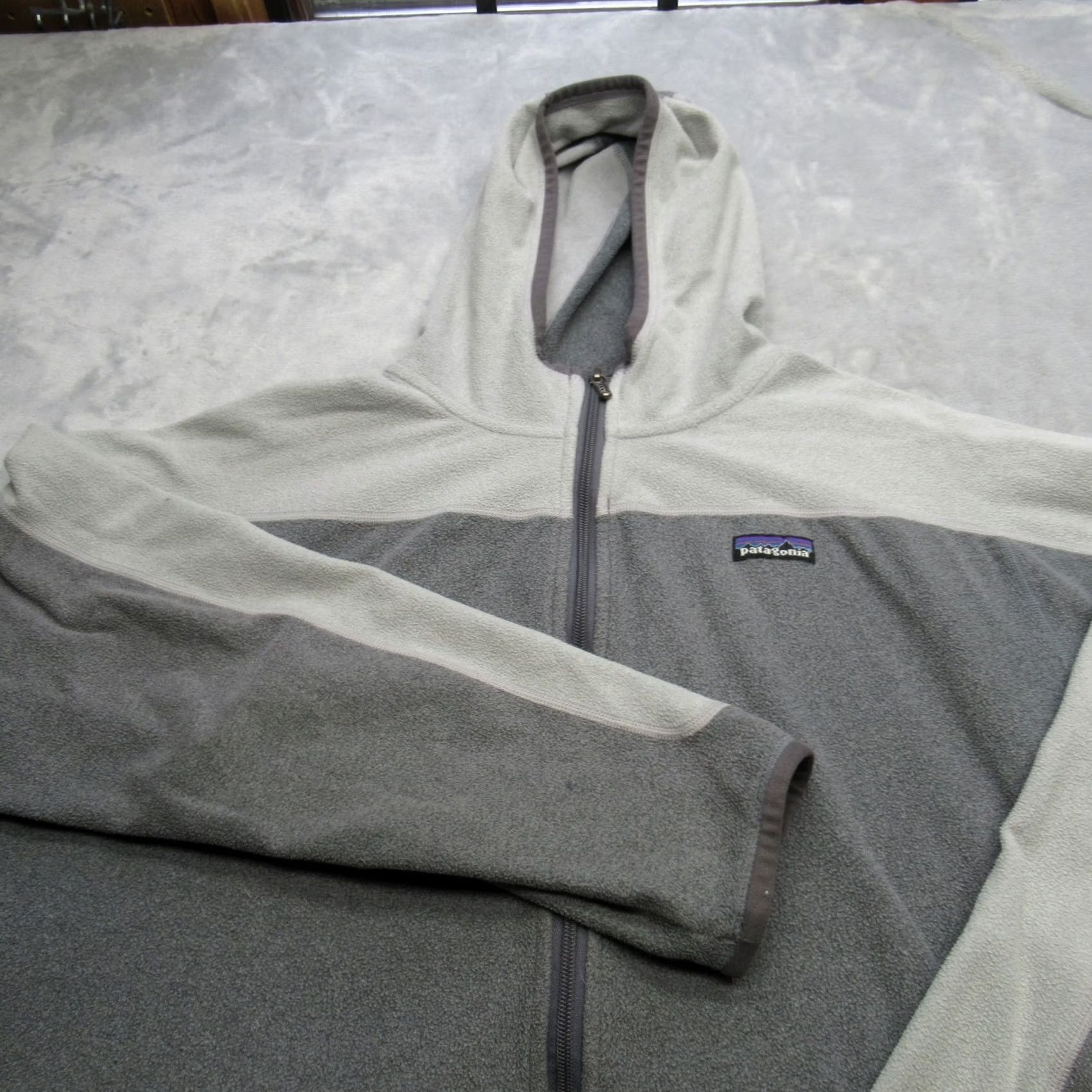 Patagonia Patagonia Jacket Mens XL Gray Fleece Hood FullZip Outdoors Hiking Pocket Araveto Size US XL / EU 56 / 4 - 3 Thumbnail