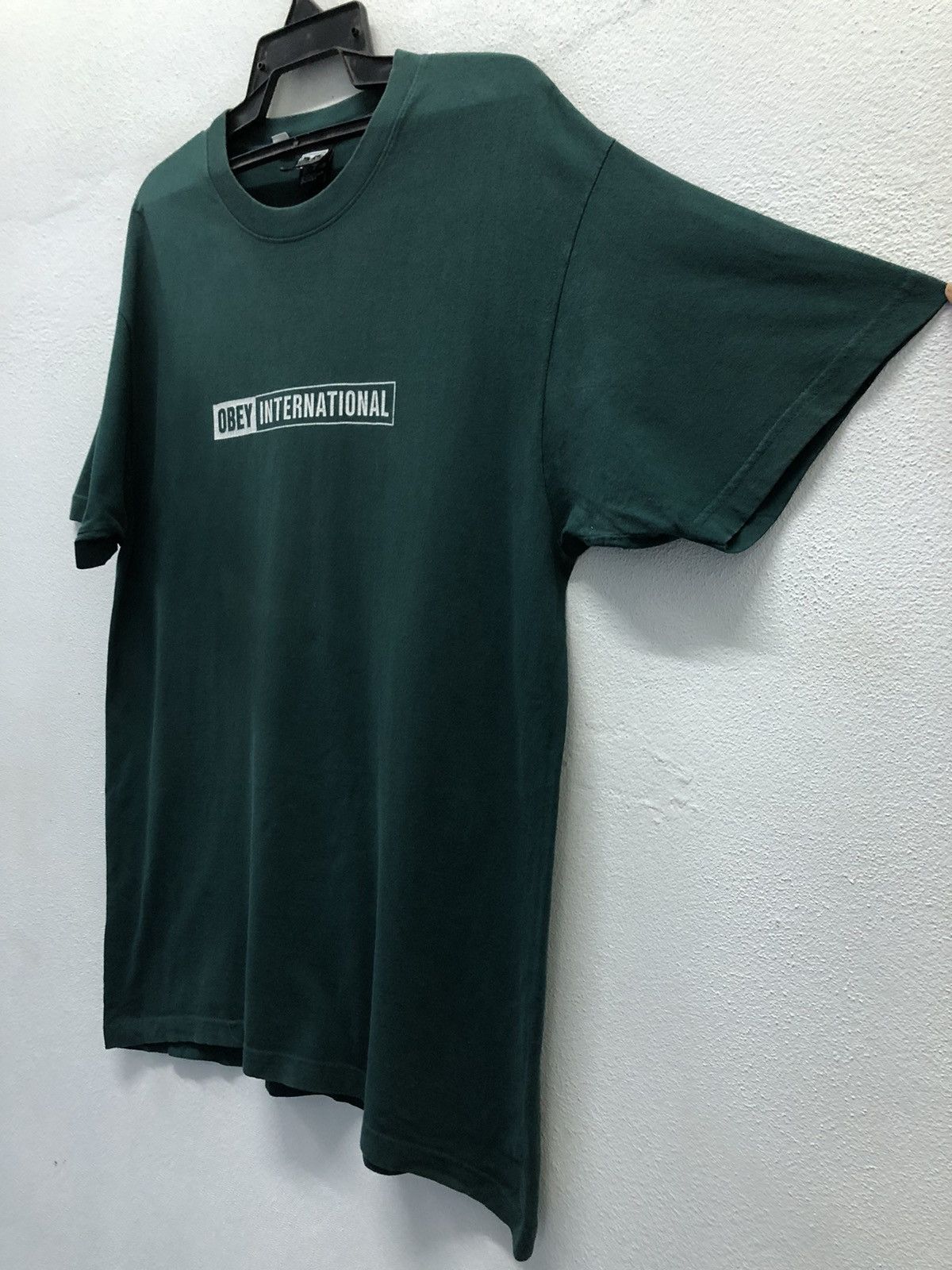 Obey Vintage Obey International Made In Usa T-Shirt Size US L / EU 52-54 / 3 - 5 Thumbnail
