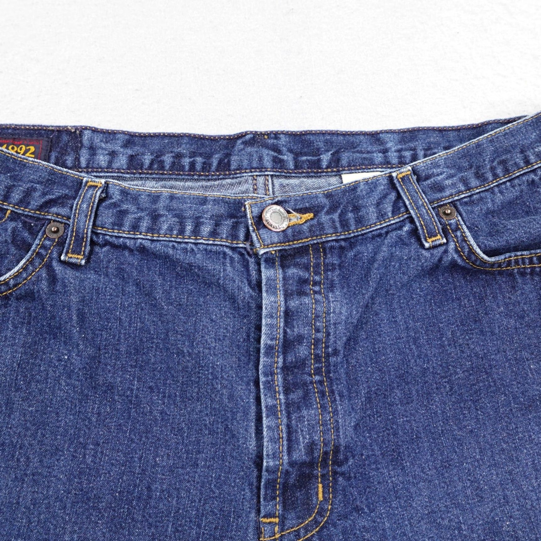 Abercrombie & Fitch VINTAGE Abercrombie & Fitch Shorts Mens 33 Blue Denim Bermuda Distressed Button Fly 90s Casual Travel Size US 33 - 2 Thumbnail