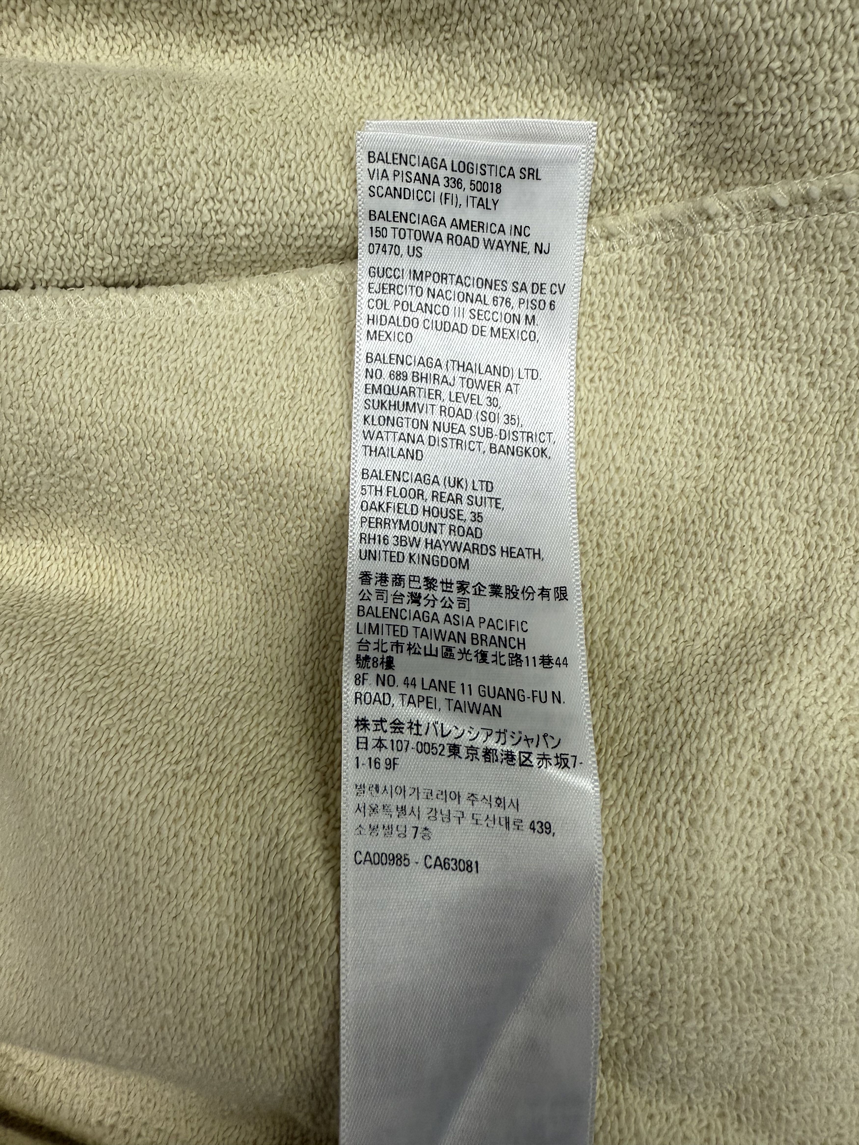 Balenciaga Balenciaga Political Campain shorts Size US 30 / EU 46 - 3 Thumbnail