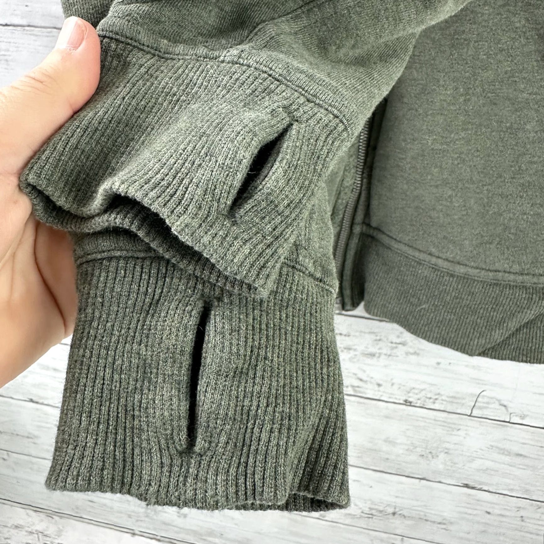 Lululemon Lululemon Huddle Hustle Jacket Womens 4 Green Full Zip Thumbholes Shirt/Coat/Outerwear Athleisure 90s? (Wait) Size S / US 4 / IT 40 - 5 Thumbnail