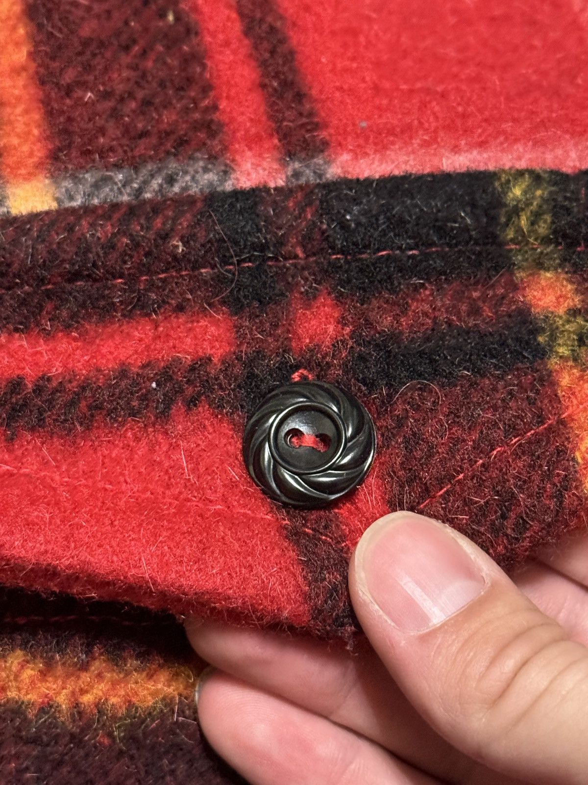 Vintage Vintage Wool Thick Flannel Plaid Large Button Up Shirt Size US L / EU 52-54 / 3 - 3 Thumbnail