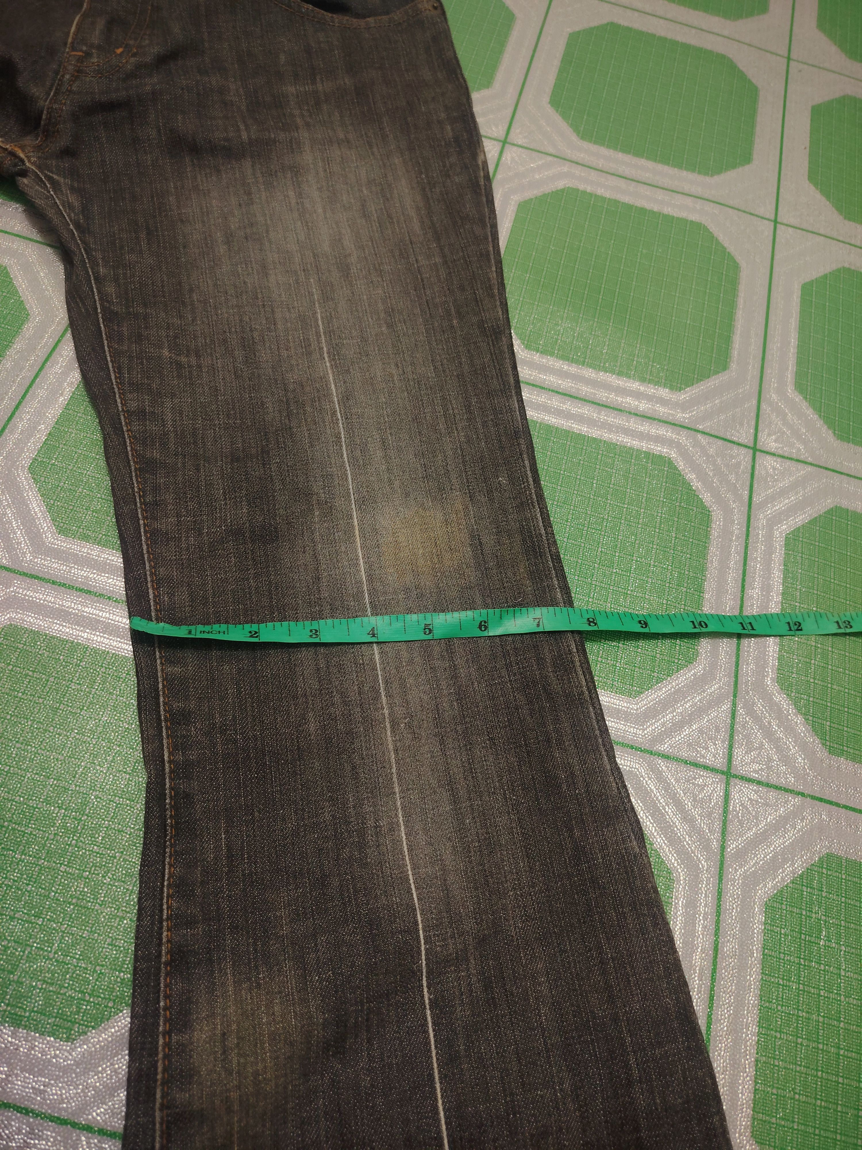 Undercover × Uniqlo Japanese uniqlo flare jeans distressed jeans rare lining Size US 30 / EU 46 - 18 Thumbnail