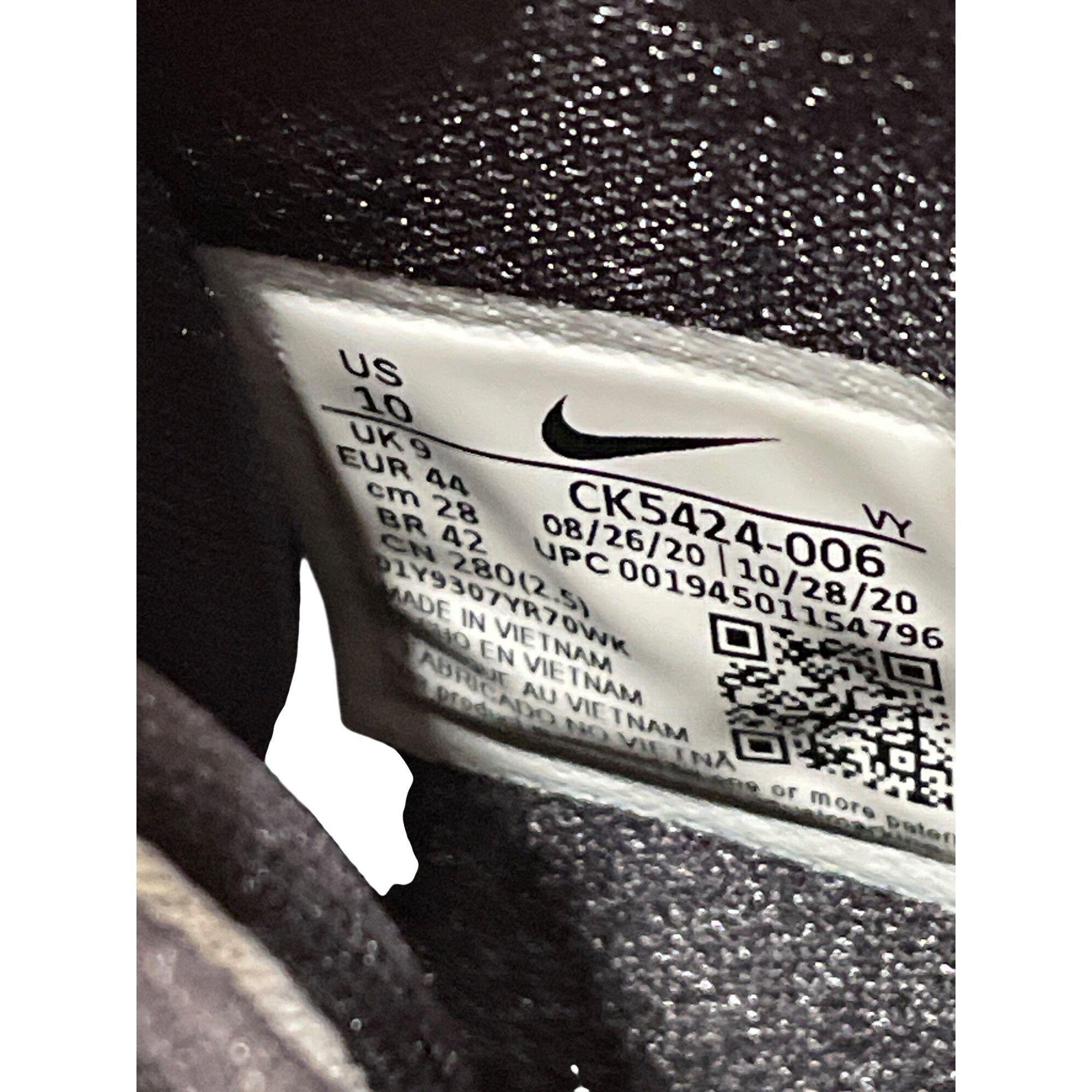 Nike Nike Zoom freak 2 taxi black silver leather mid BB sneakers Size US 10 / EU 43 - 5 Thumbnail