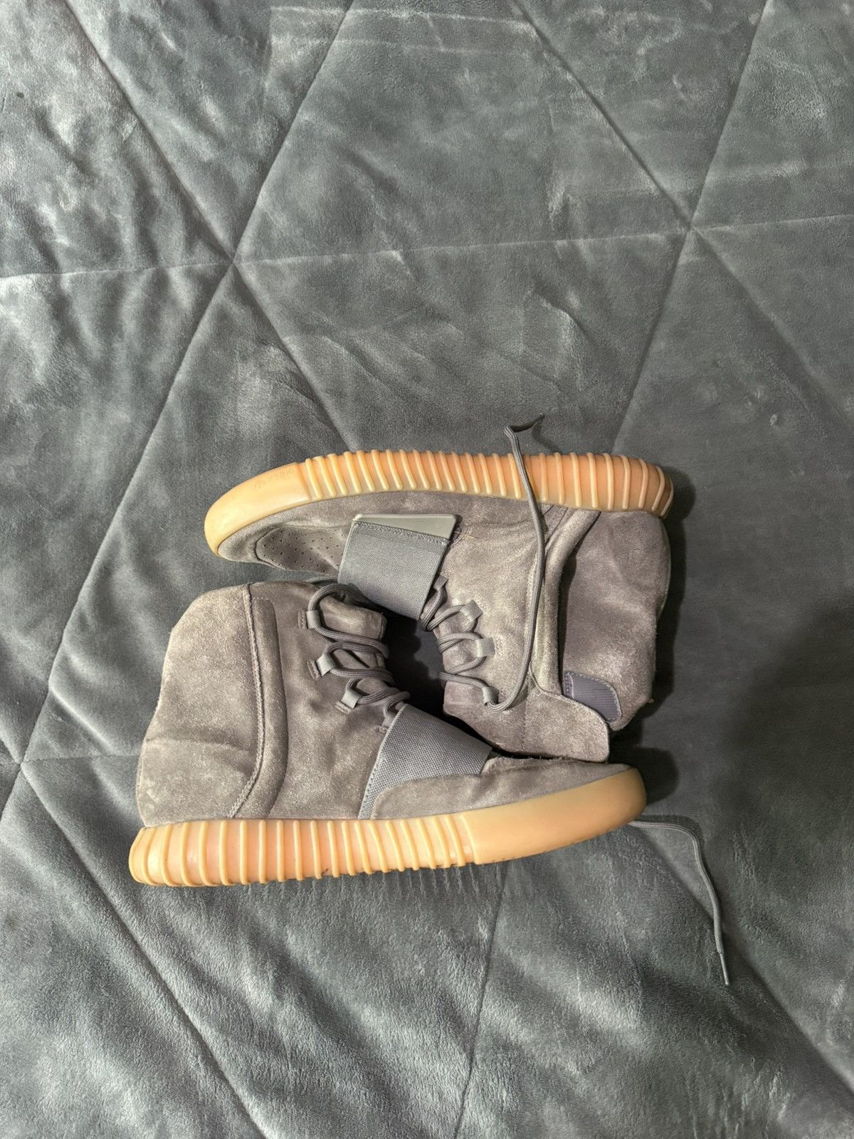 Adidas Yeezy Boost 750 “Grey Gum”