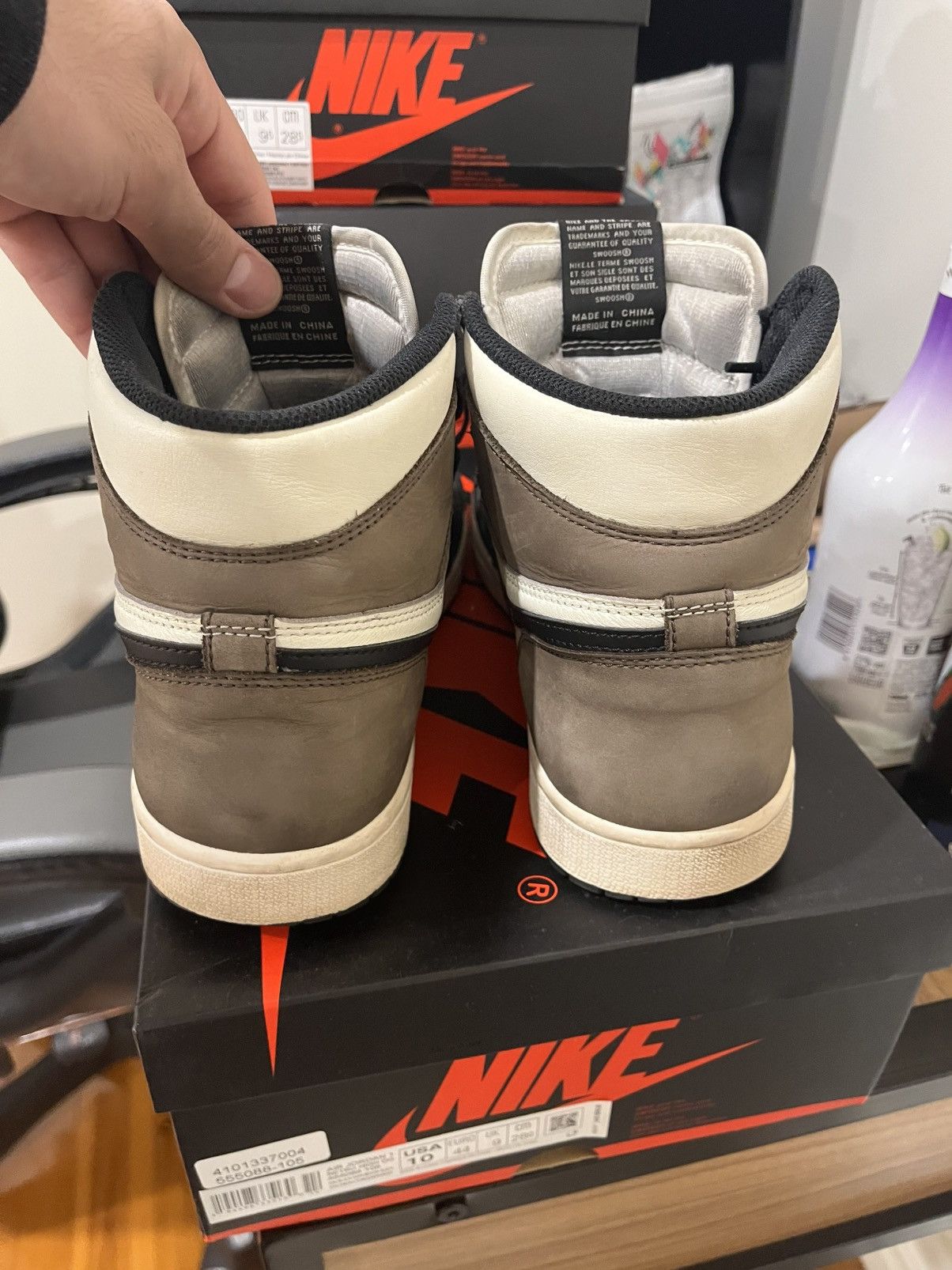 Jordan Brand Jordan 1 Retro High OG Mocha Size US 10 / EU 43 - 10 Thumbnail