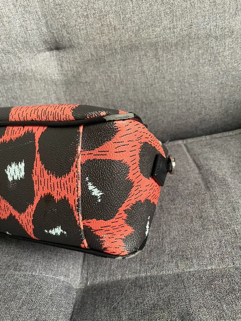 Vivienne Westwood Vivienne Westwood size os Queen Victoria's love tiger patte Size ONE SIZE - 8 Thumbnail