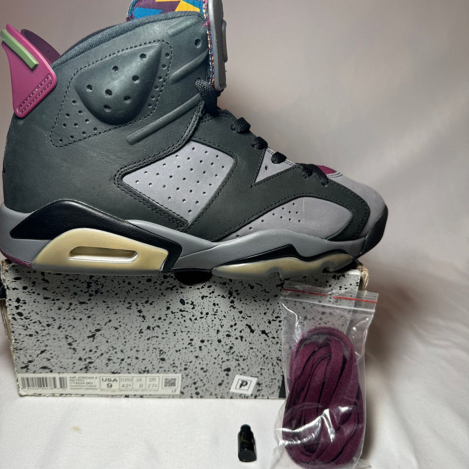Size 9 - Nike Air Jordan 6 Retro Bordeaux Men's Shoes