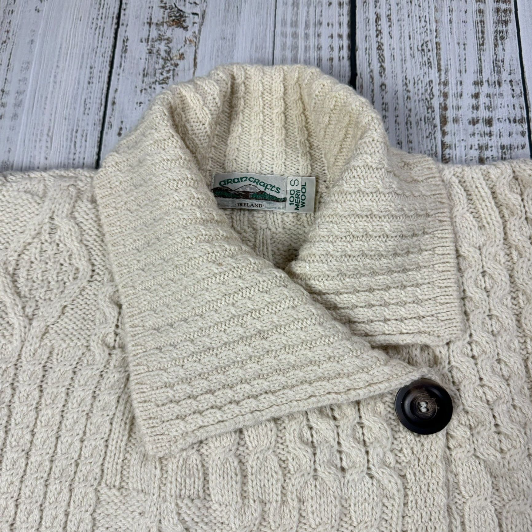 Vintage VINTAGE Aran Crafts Cable Knit Cardigan Sweater Wrap Women’s Size S Ivory Wool Long Sleeve Size S / US 4 / IT 40 - 2 Thumbnail