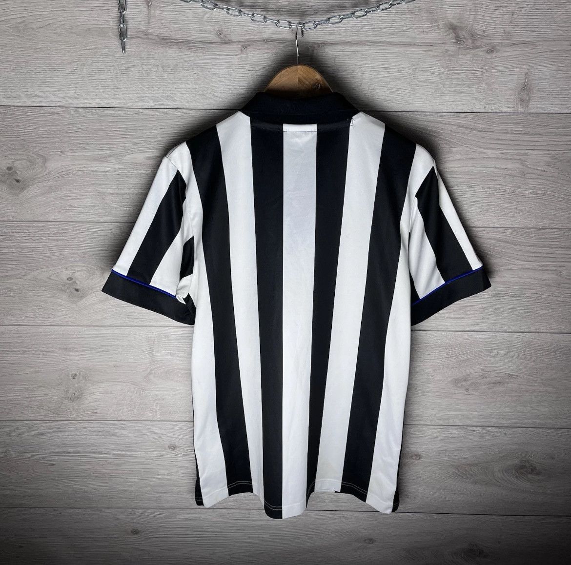 Other Mens soccer jersey Newcastle United score draw size M Size US M / EU 48-50 / 2 - 11 Thumbnail