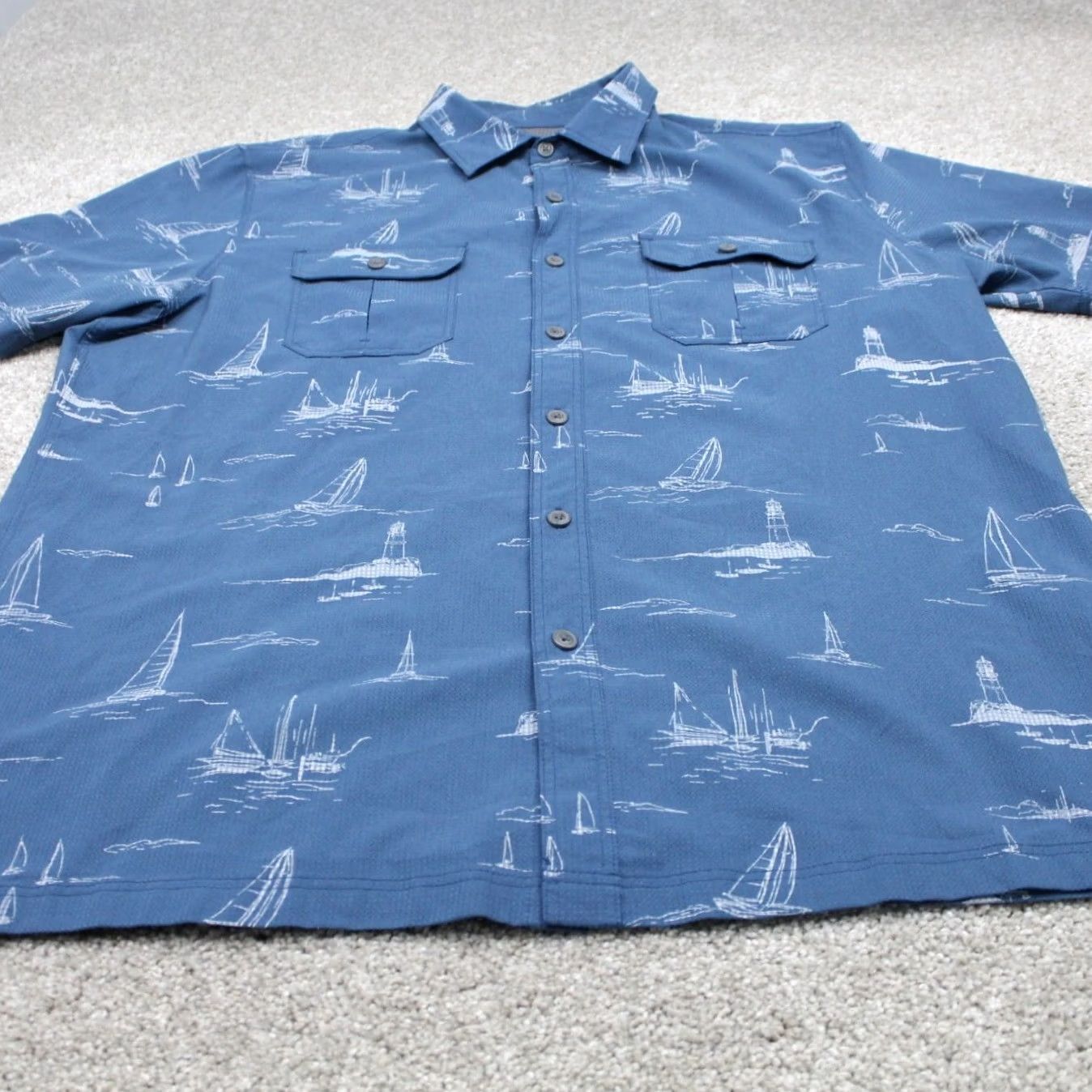 Croft & Barrow Croft & Barrow Shirt Mens Large Blue Lighthouse/Sailboat Quick Dry Short Sleeve Button-Up Polo? Size US L / EU 52-54 / 3 - 2 Thumbnail