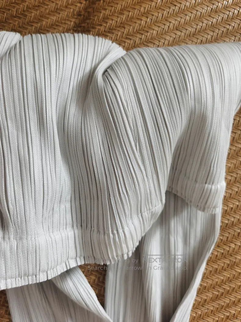 Issey Miyake Issey Miyake size:3 Light Beige Pleated Pants Size 31" - 3 Thumbnail