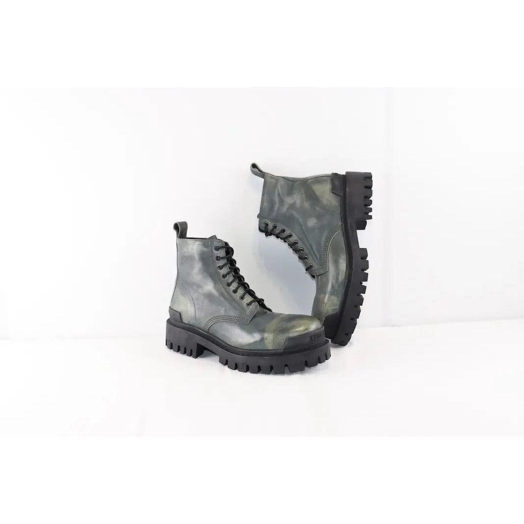 Balenciaga o1rshd1 Worn-Out Effect Leather Strike Bootie L20 in Khaki Size US 10 / EU 43 - 8 Thumbnail