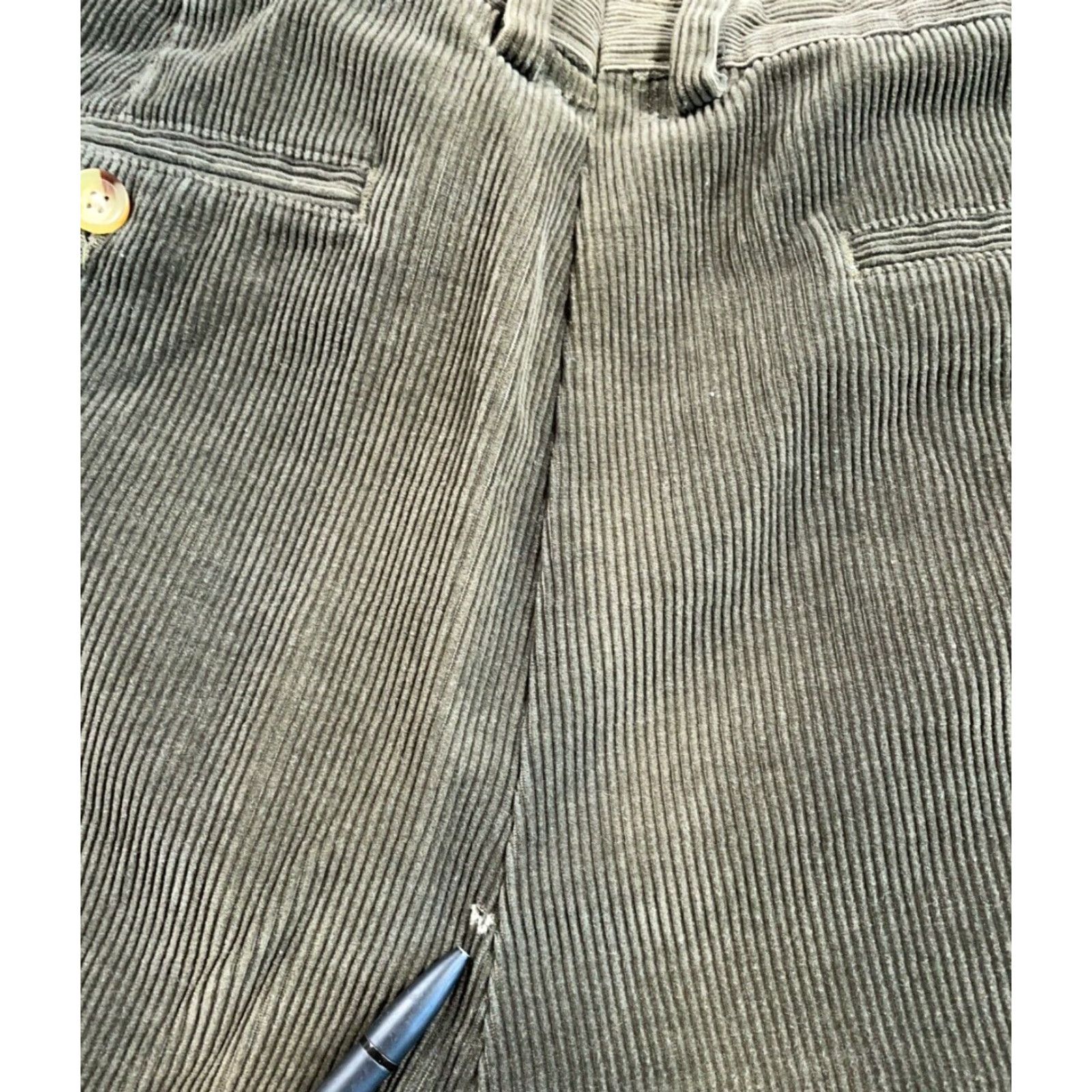Olive VTG Y2K Baggy Fit Pleated Corduroy Pants Men’s 34 x 28 Olive Green 90s Hipster Retro Vintage Chino Pants Mens Size US 34 / EU 50 - 3 Thumbnail