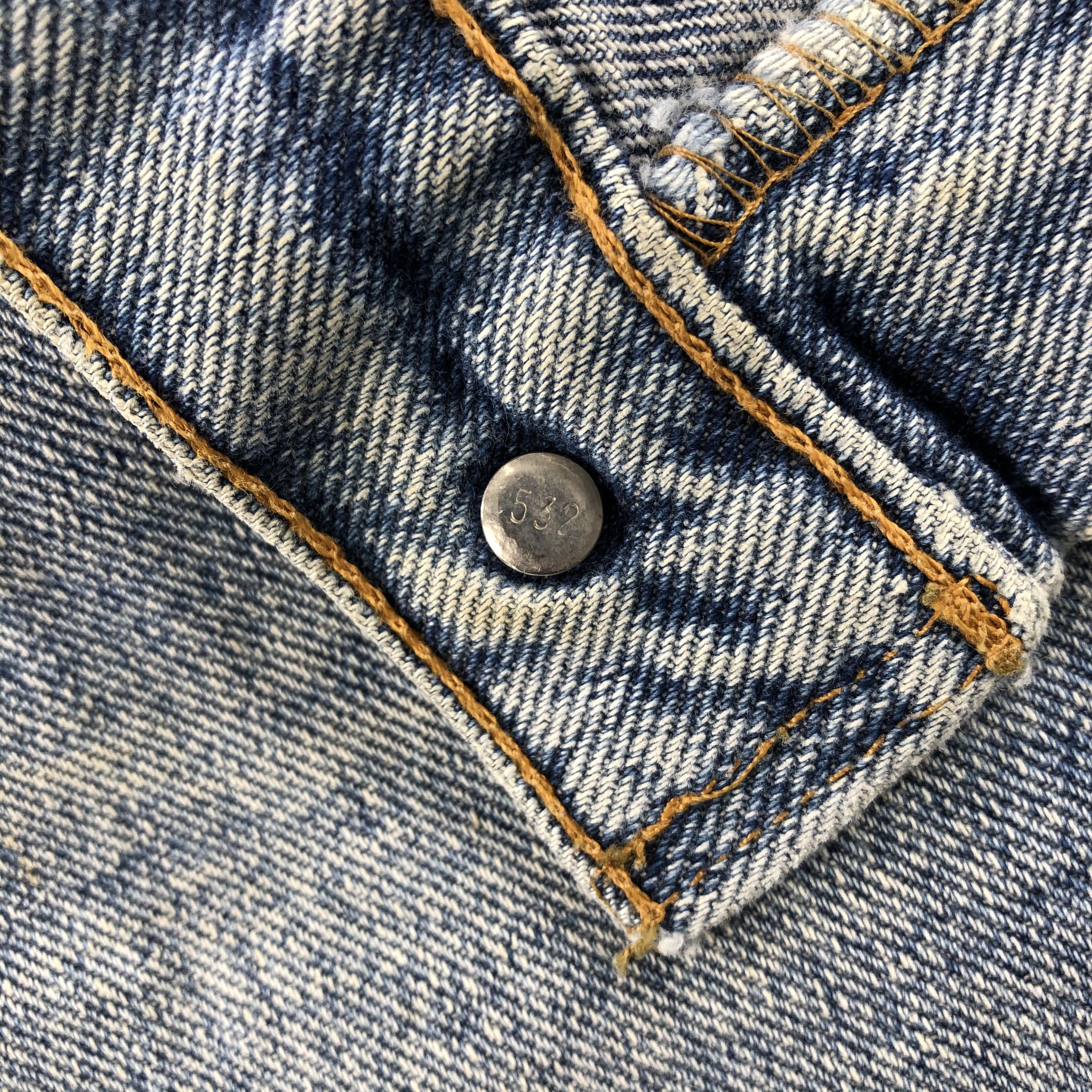 Levi's × Vintage 90s Vintage Light Wash Levis 560 Jeans-JM2499 Size US 36 / EU 52 - 11 Thumbnail