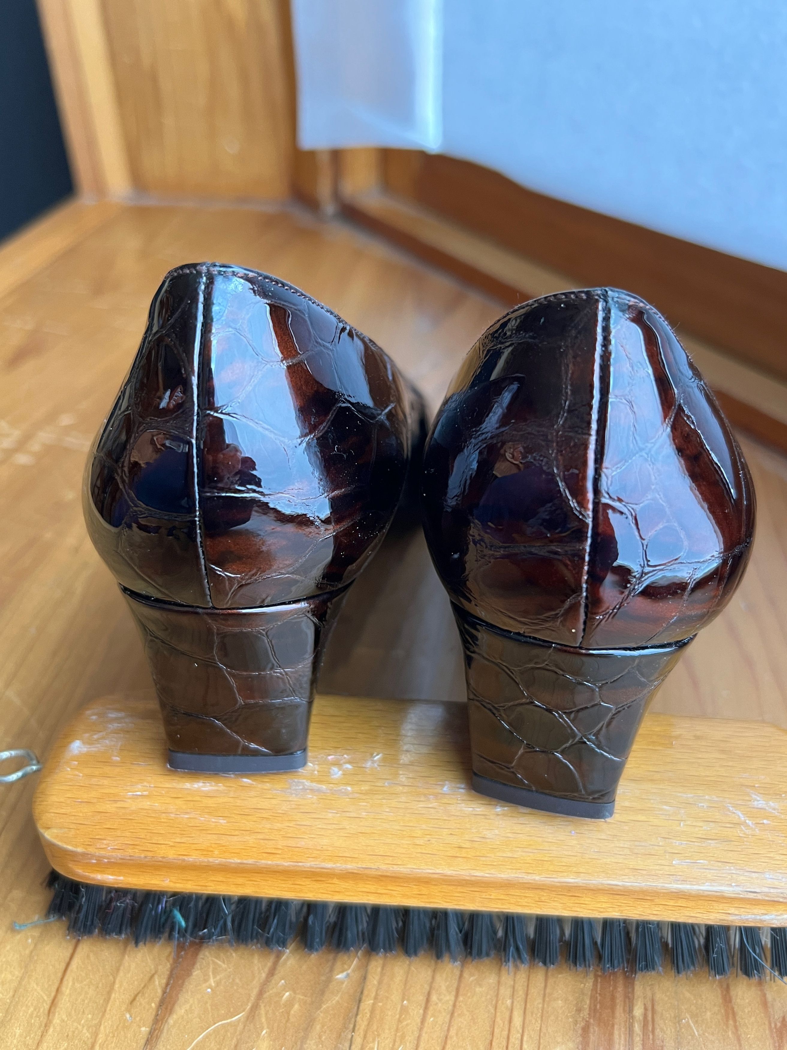 Stuart Weitzman Brown Alligator Stuart Weitzman Wedges Size US 9.5 / IT 39.5 - 9 Thumbnail