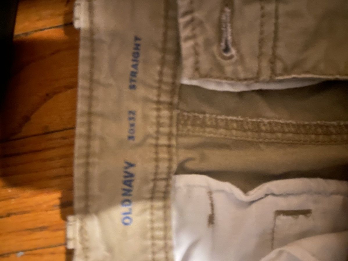 Old Navy Baggy cargo pants Size US 32 / EU 48 - 2 Thumbnail