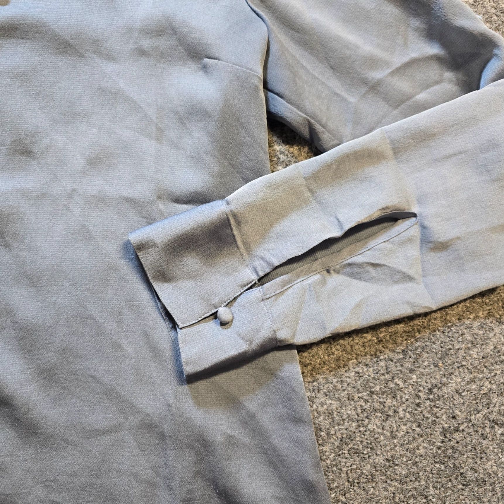 Express Express Shirt Womens Small Gray Portofino Slim Ruffle Long Sleeve Career Capsule Size S / US 4 / IT 40 - 3 Thumbnail