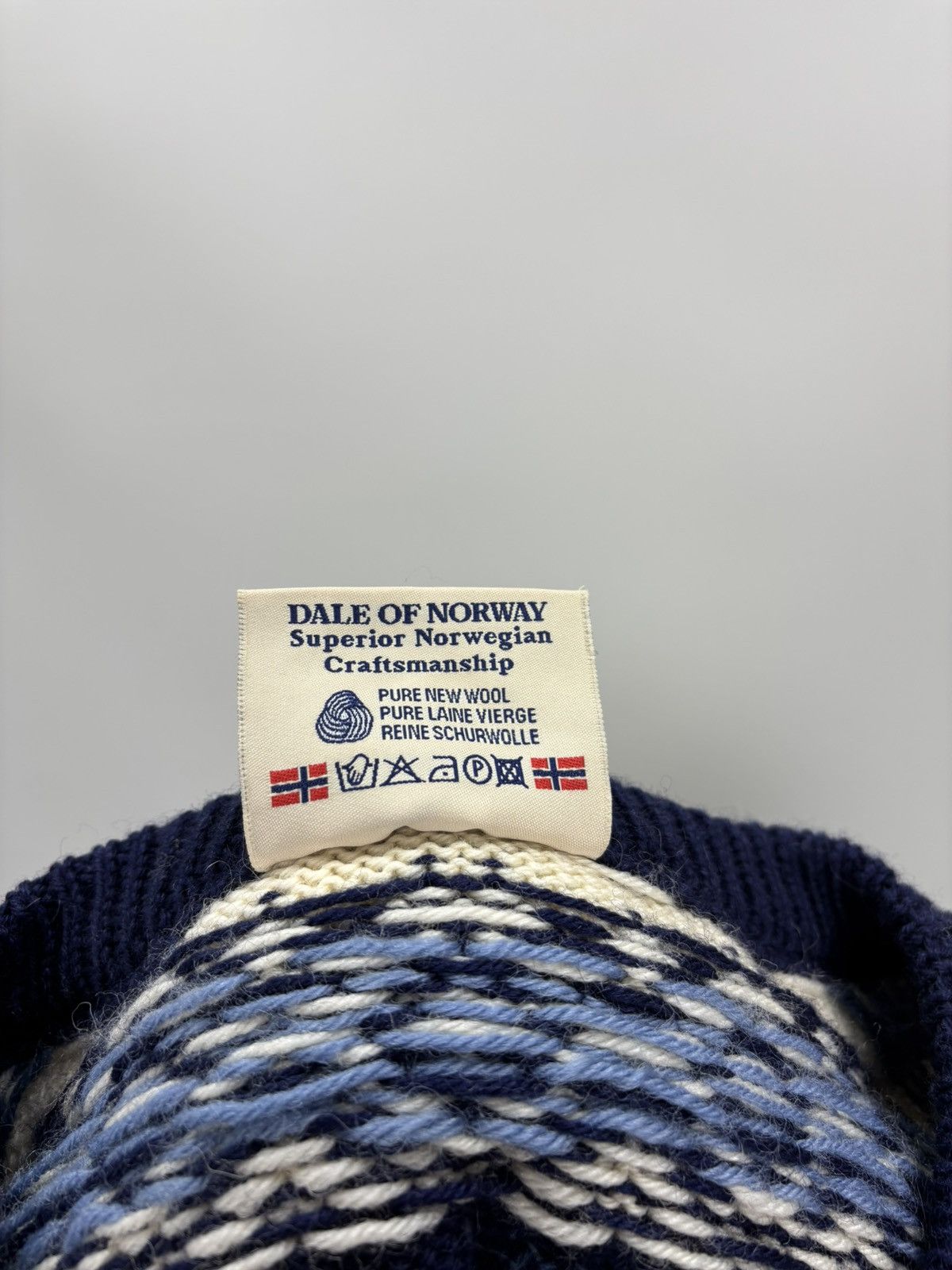 Dale Of Norway Mens cardigan Dale Of Norway Size L Color Multicolor Size US L / EU 52-54 / 3 - 12 Thumbnail