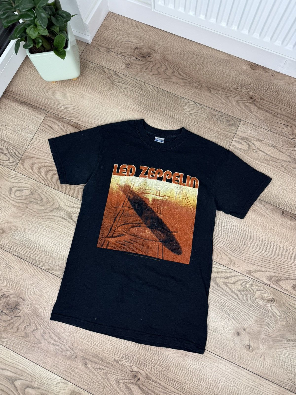 Band Tees Vintage Led Zeppelin 2005 Band Tees Sun Faded Size US S / EU 44-46 / 1 - 1 Thumbnail