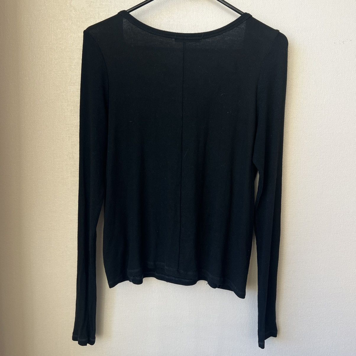 Brandy Melville Brandy Melville Black Long Sleeve Shirt One Size Italy Made Size ONE SIZE - 2 Thumbnail