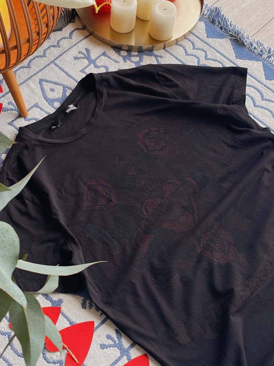 Love Moschino Love Moschino T-Shirt Black Tattoo Style Graphic Size L / US 10 / IT 46 - 4 Thumbnail