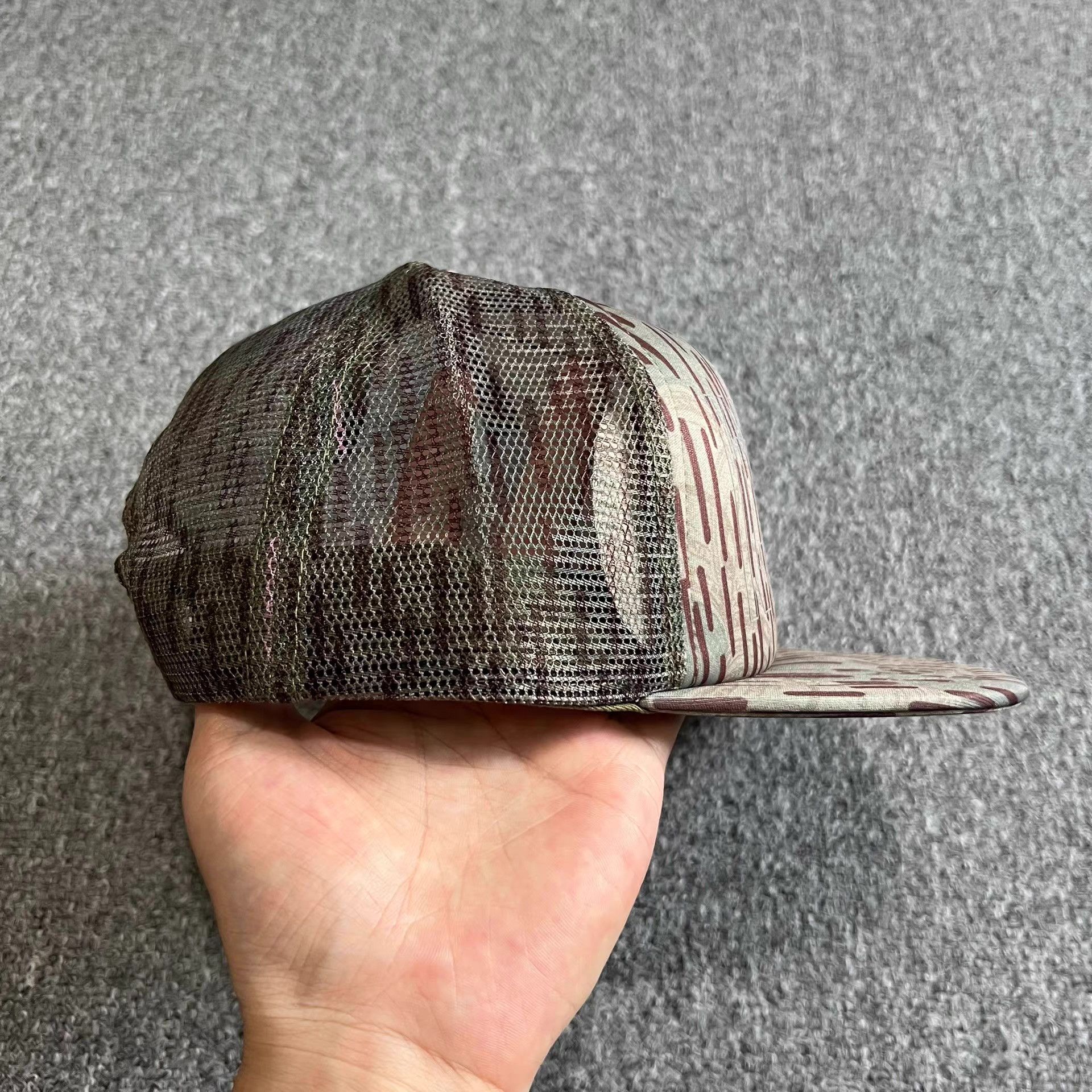 Billionaire Boys Club BBC ICECREAM Roll Flying Dog Mesh Trucker Baseball Cap Q7 Size ONE SIZE - 7 Thumbnail