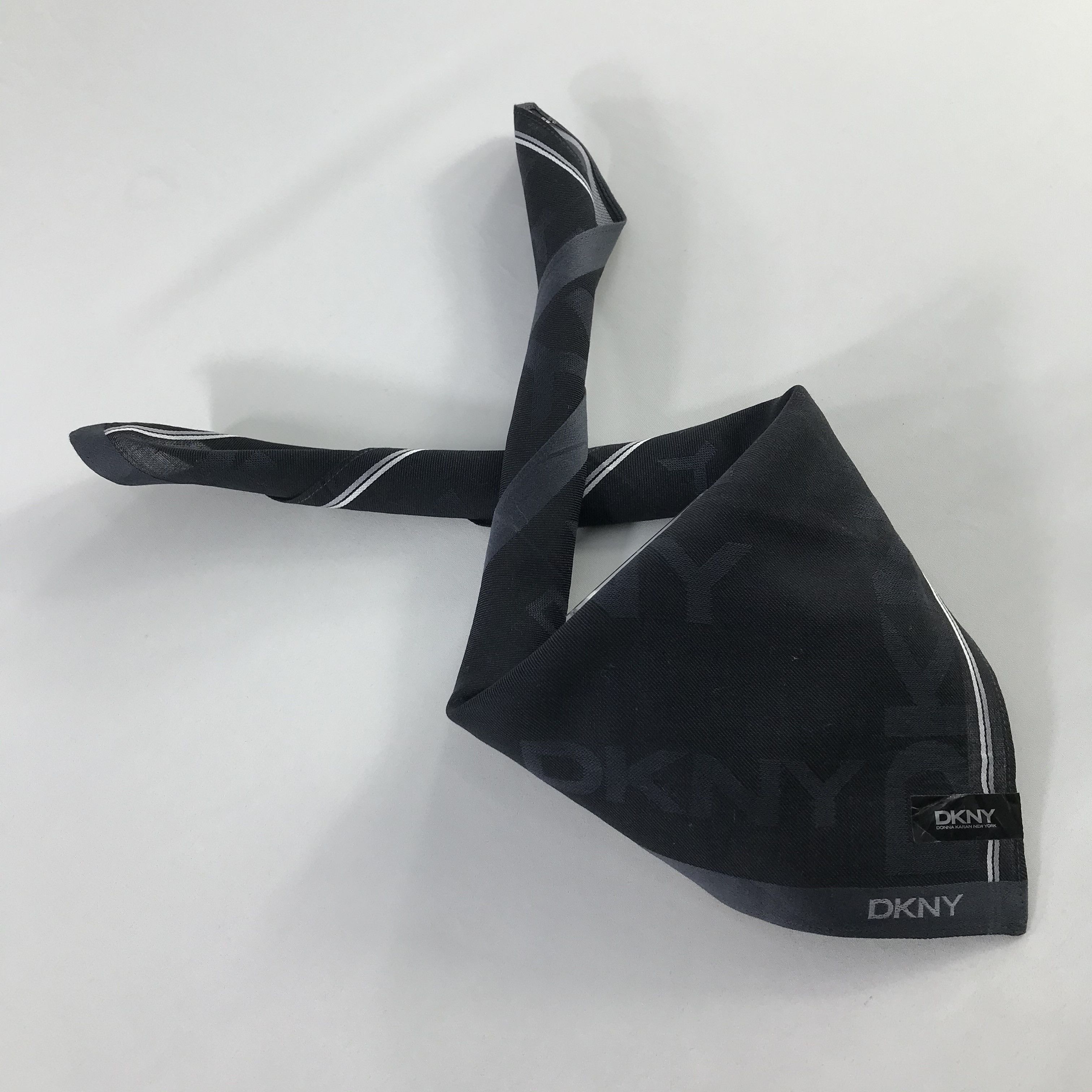 DKNY × Vintage DKNY Bandana / Handkerchief / Neckerchief - S782 Size ONE SIZE - 4 Thumbnail