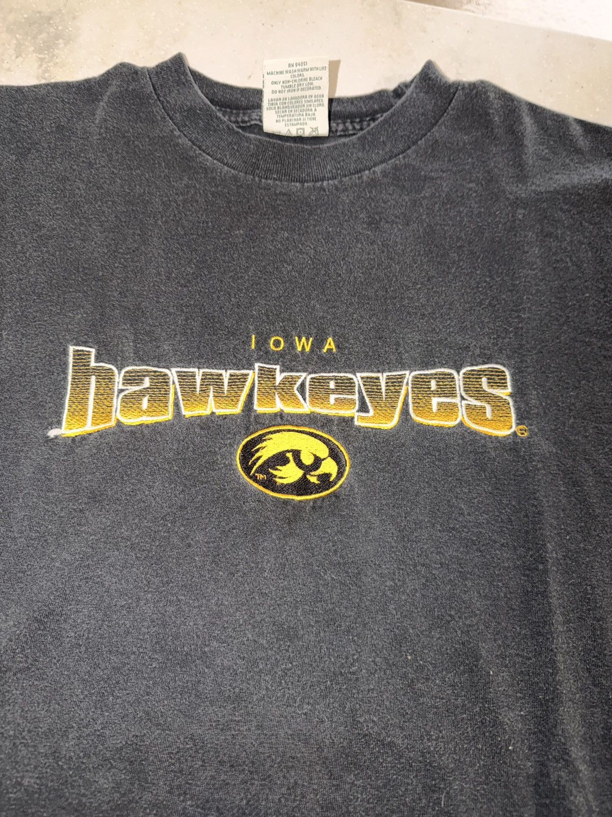 Vintage Vintage Iowa Hawkeyes tee Size US M / EU 48-50 / 2 - 4 Thumbnail