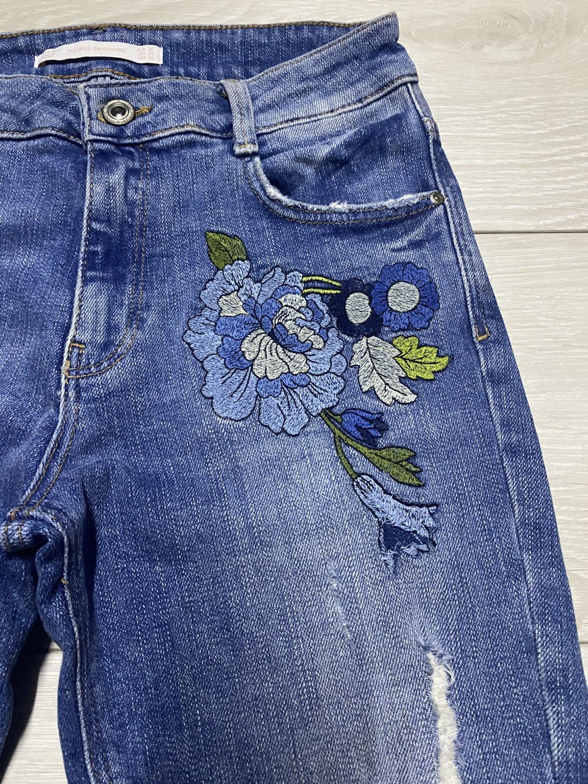Rhude × Zara Zara Trafaluc Denim Wear Strech Embroidered Frayer Leg Jeans Size 26" / US 2 / IT 38 - 8 Thumbnail