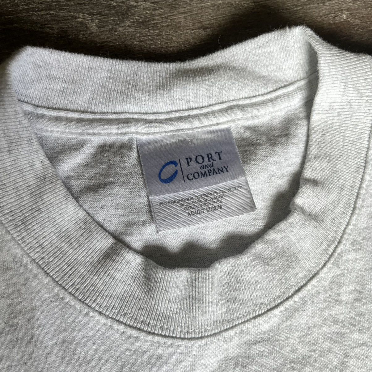 Vintage Vintage 2000s I’m Not Gay But $20 is $20 Humor Logo T Shirt Size US M / EU 48-50 / 2 - 4 Thumbnail