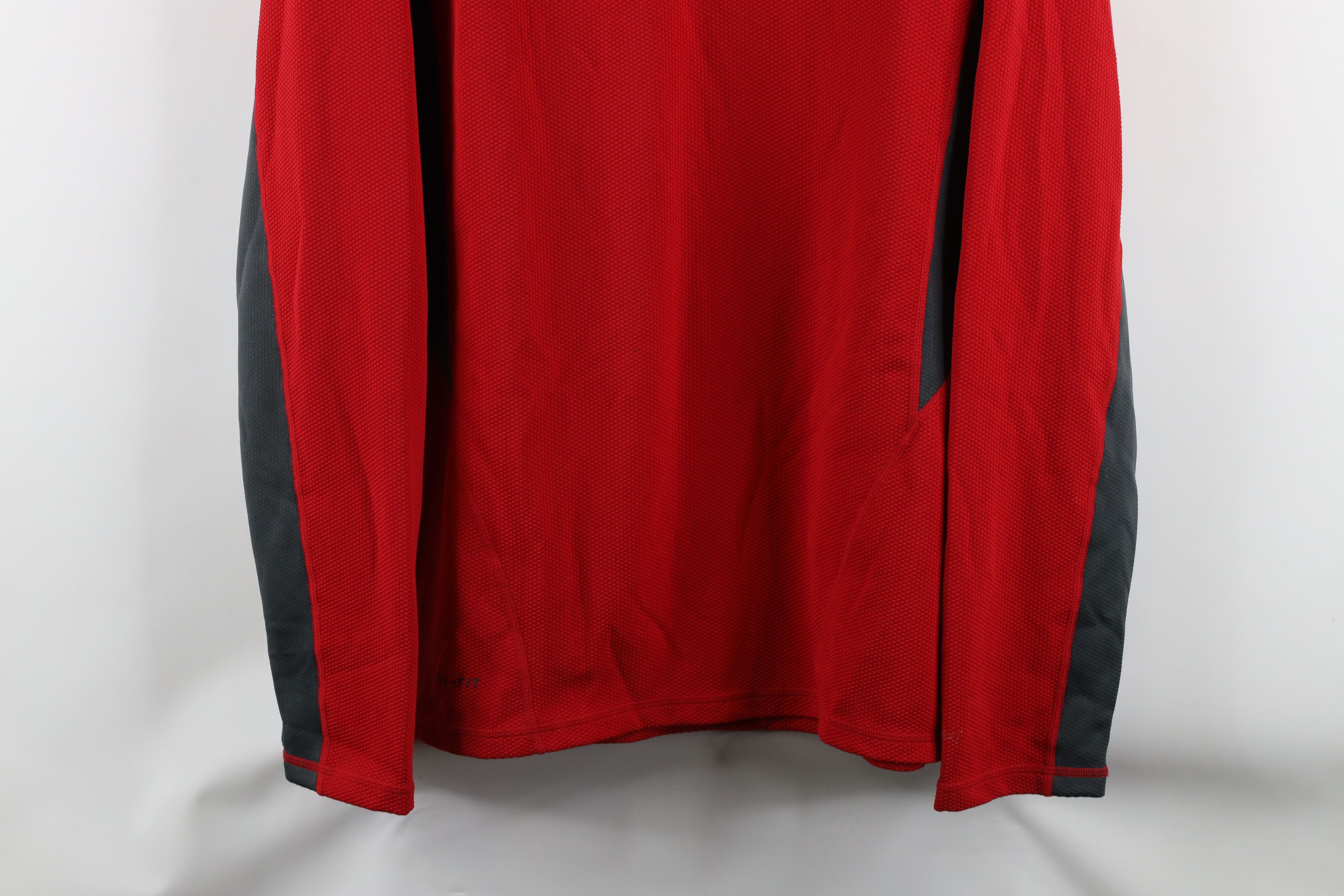 Nike × Vintage Vintage Nike ACG Swoosh Thermal Knit Half Zip Top Red Size US XL / EU 56 / 4 - 3 Thumbnail