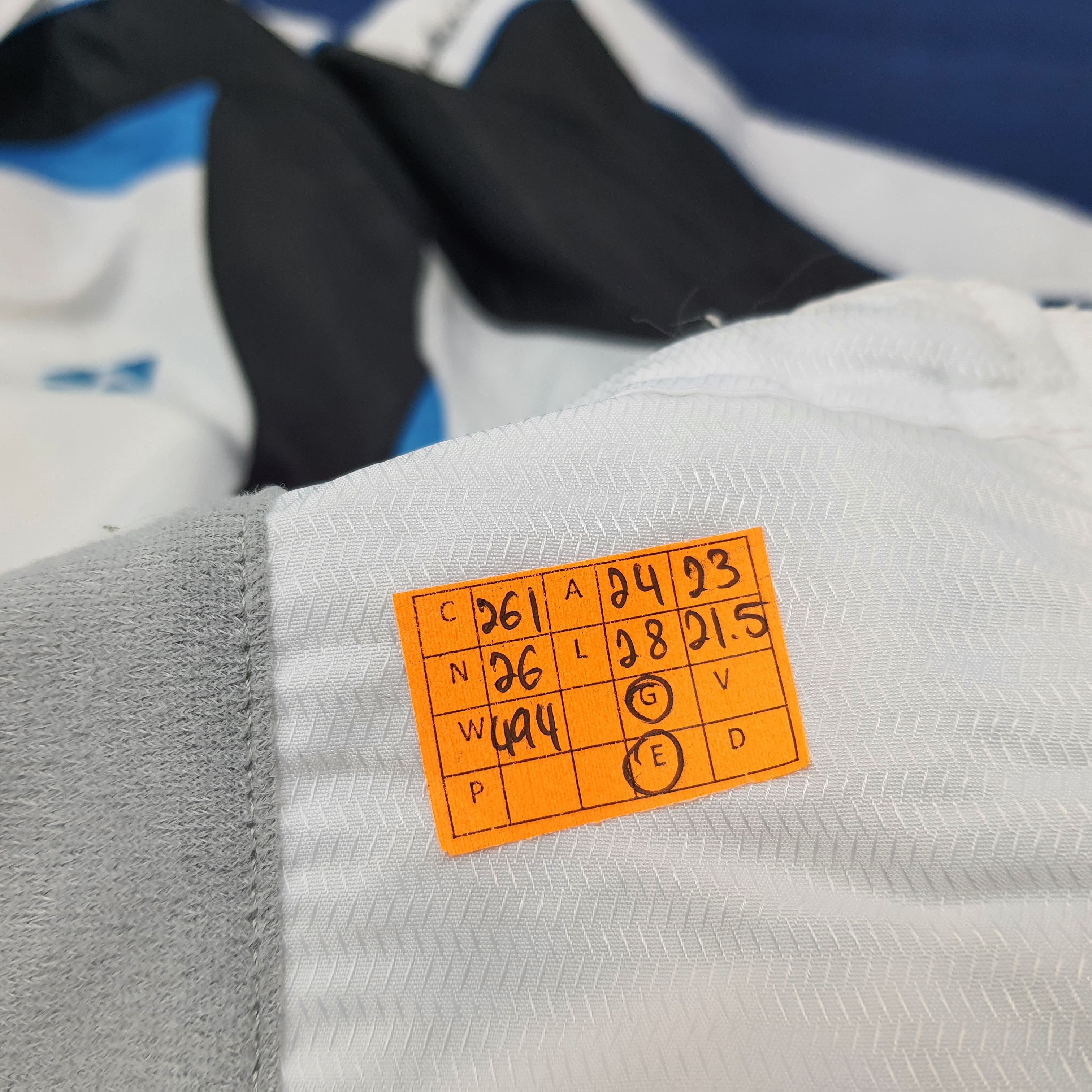 Japanese Brand Vintage Yonex Sportwear Outdoor Training Jacket C261N26 Size US L / EU 52-54 / 3 - 10 Thumbnail