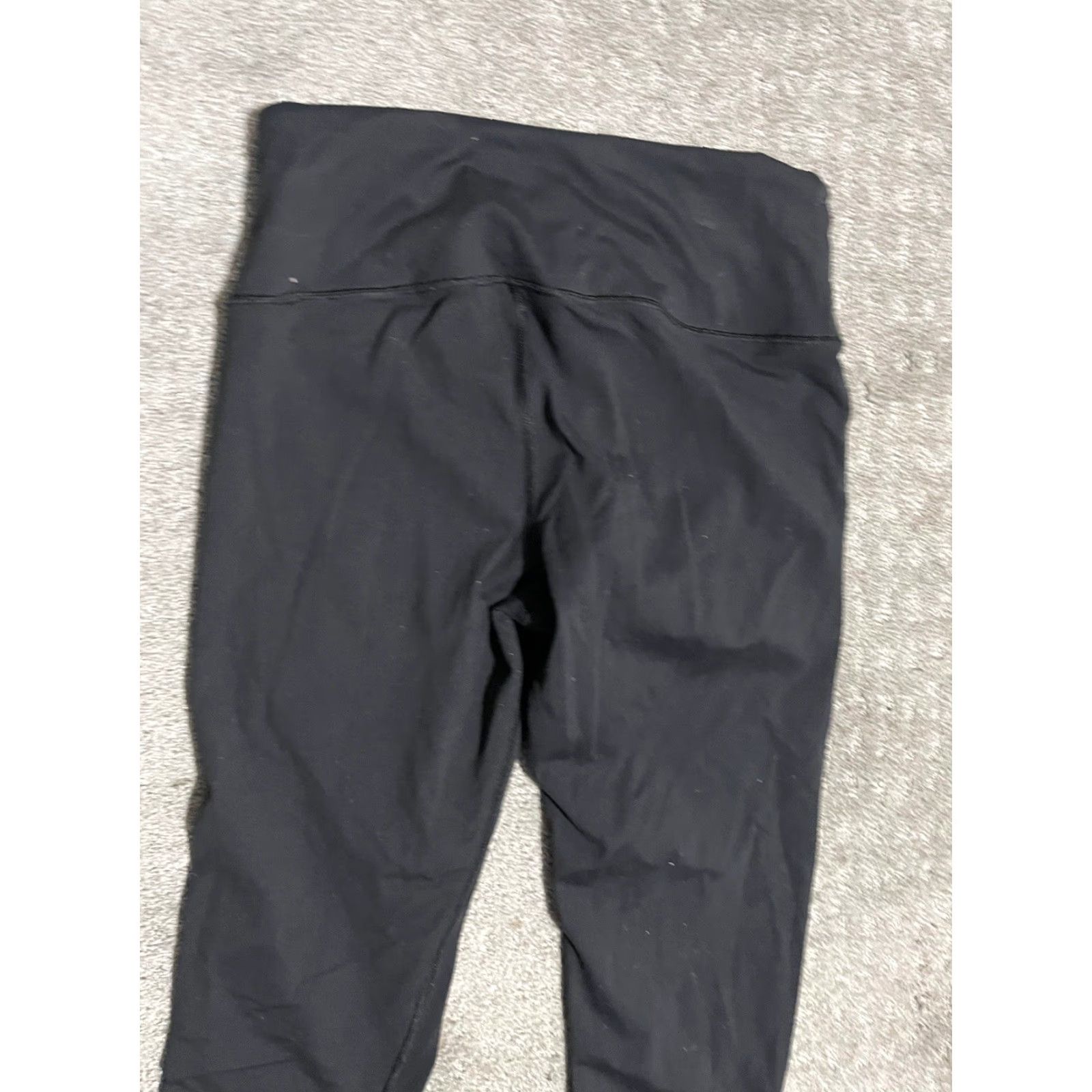 Victoria's Secret Victoria's Secret Sport Black Activewear Leggings Women's Small 29" Inseam Skinny Compression Size 28" / US 6 / IT 42 - 4 Thumbnail