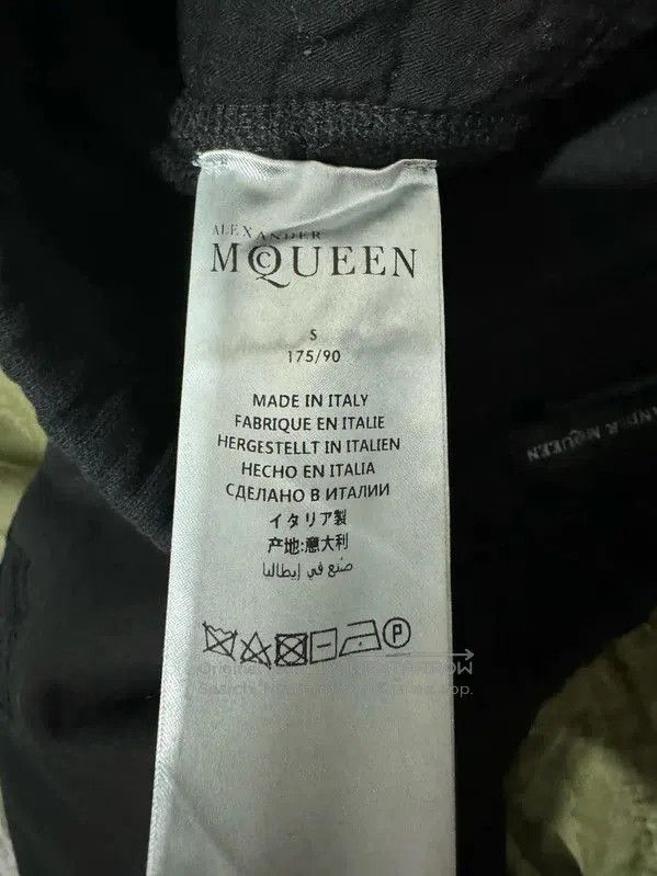 Alexander McQueen Alexander McQueen Black Cotton Distressed Casual Pants . Size US 27 - 4 Thumbnail