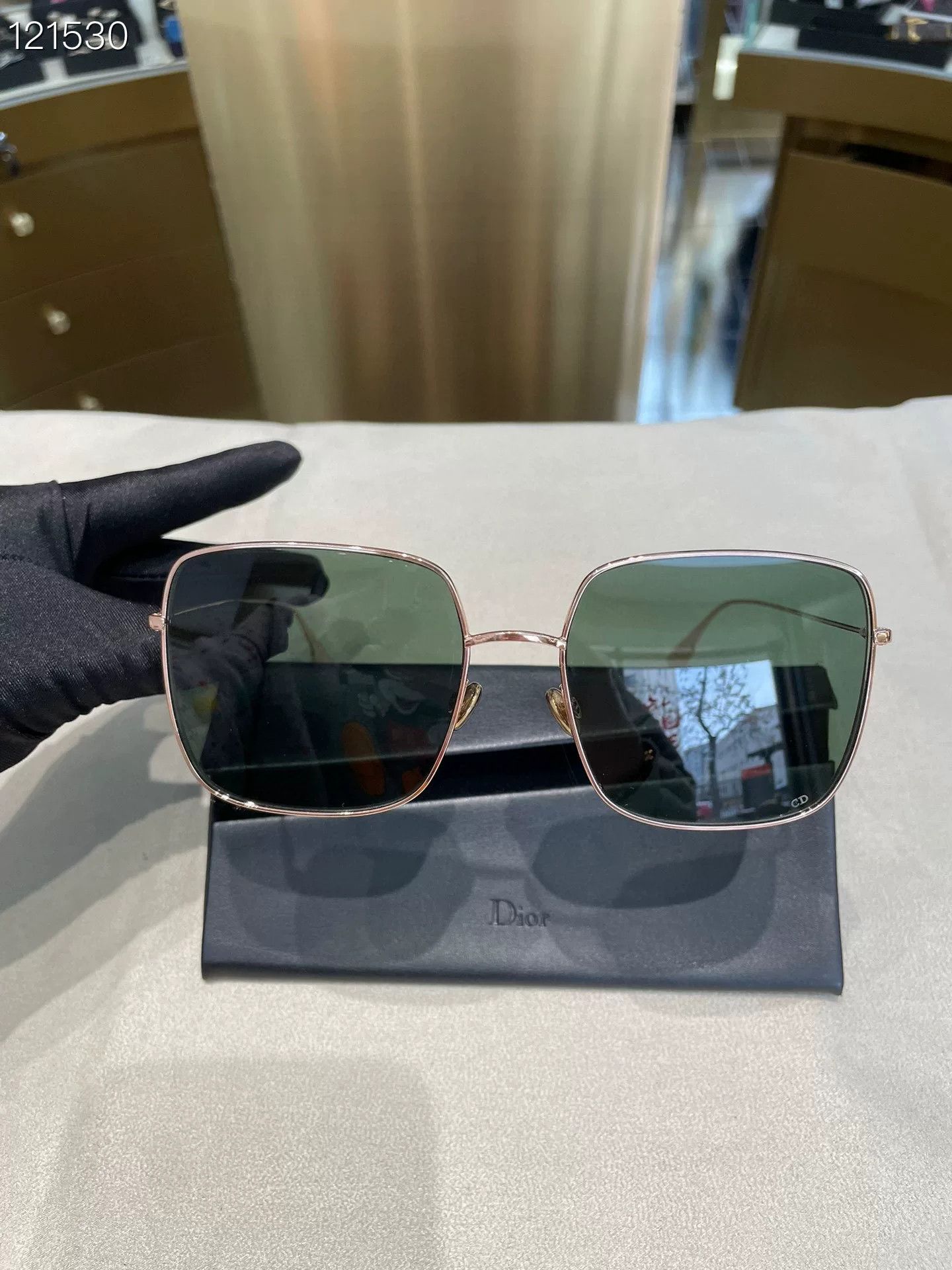 Dior Dior 100638H53 Classic Square Sunglasses Size ONE SIZE - 1 Thumbnail