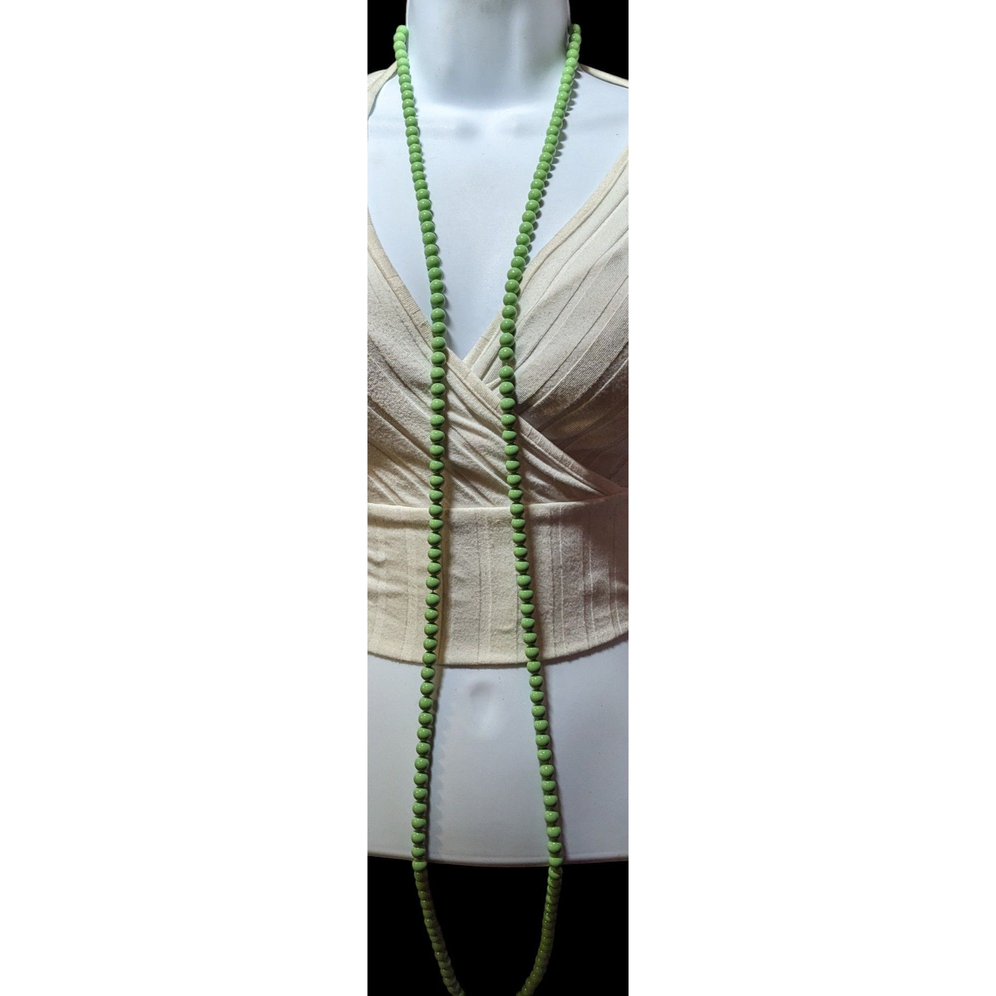 Other Vintage Pea Green Lightweight Beaded Opera Necklace Size ONE SIZE - 3 Thumbnail